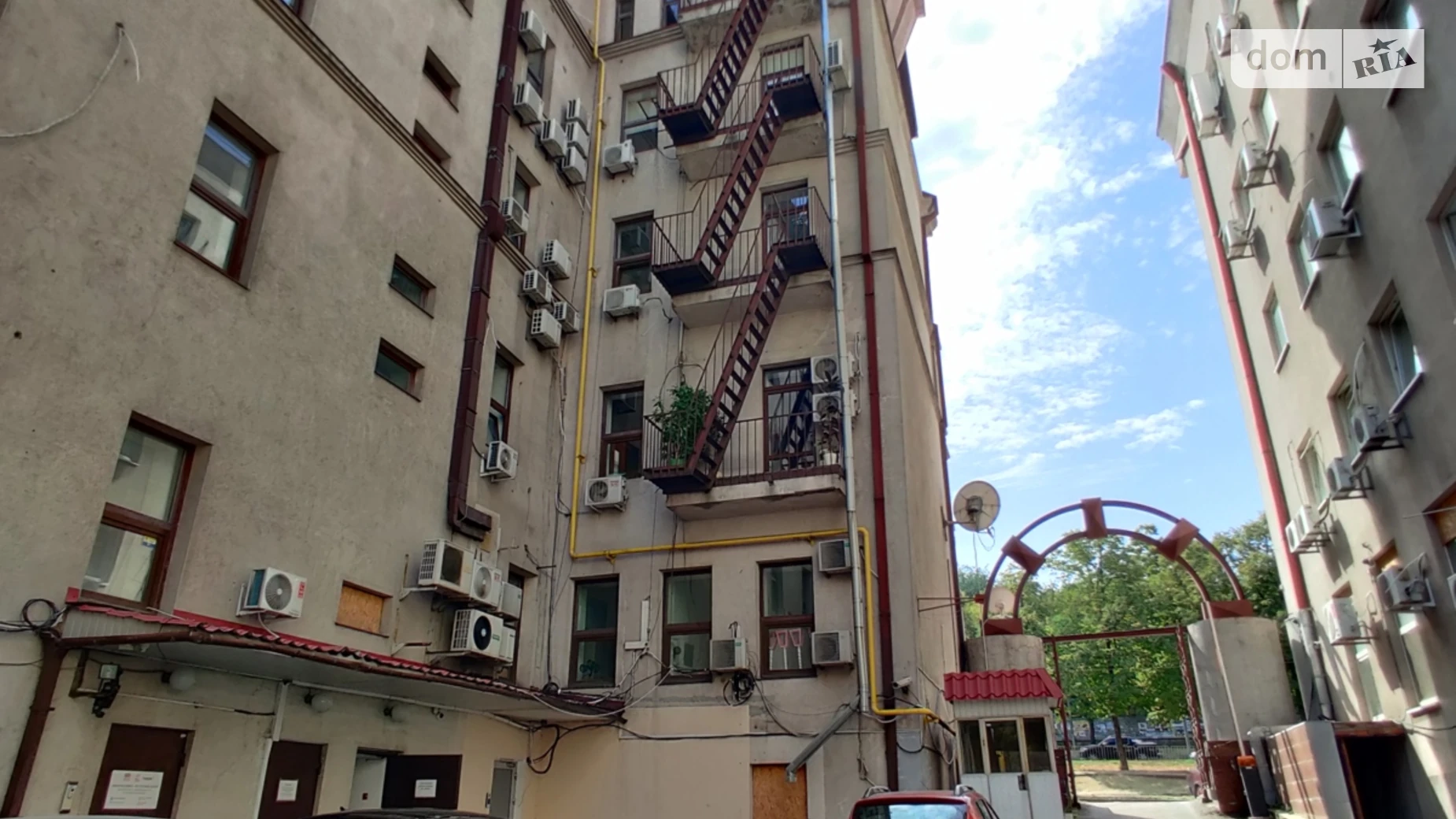 Сдается в аренду офис 392 кв. м в бизнес-центре, цена: 98000 грн - фото 3
