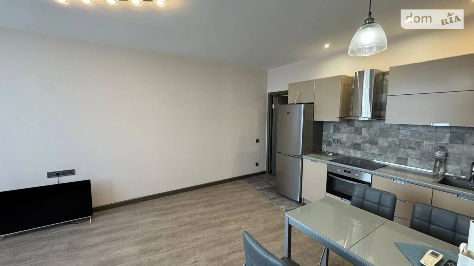 Сдается в аренду 1-комнатная квартира 47 кв. м в Киеве, ул. Юрия Ильенко, 51Б - фото 3