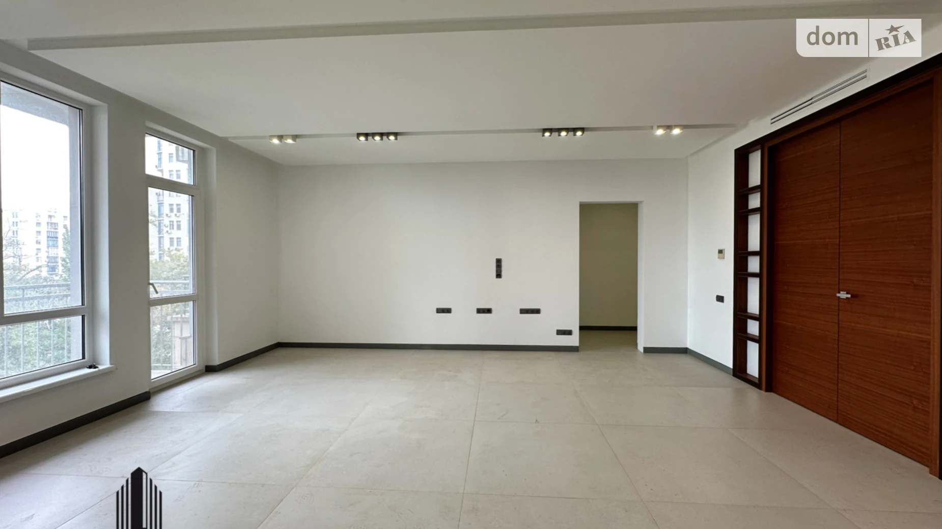 Продается 3-комнатная квартира 155 кв. м в Одессе, ул. Отрадная, 15 - фото 2