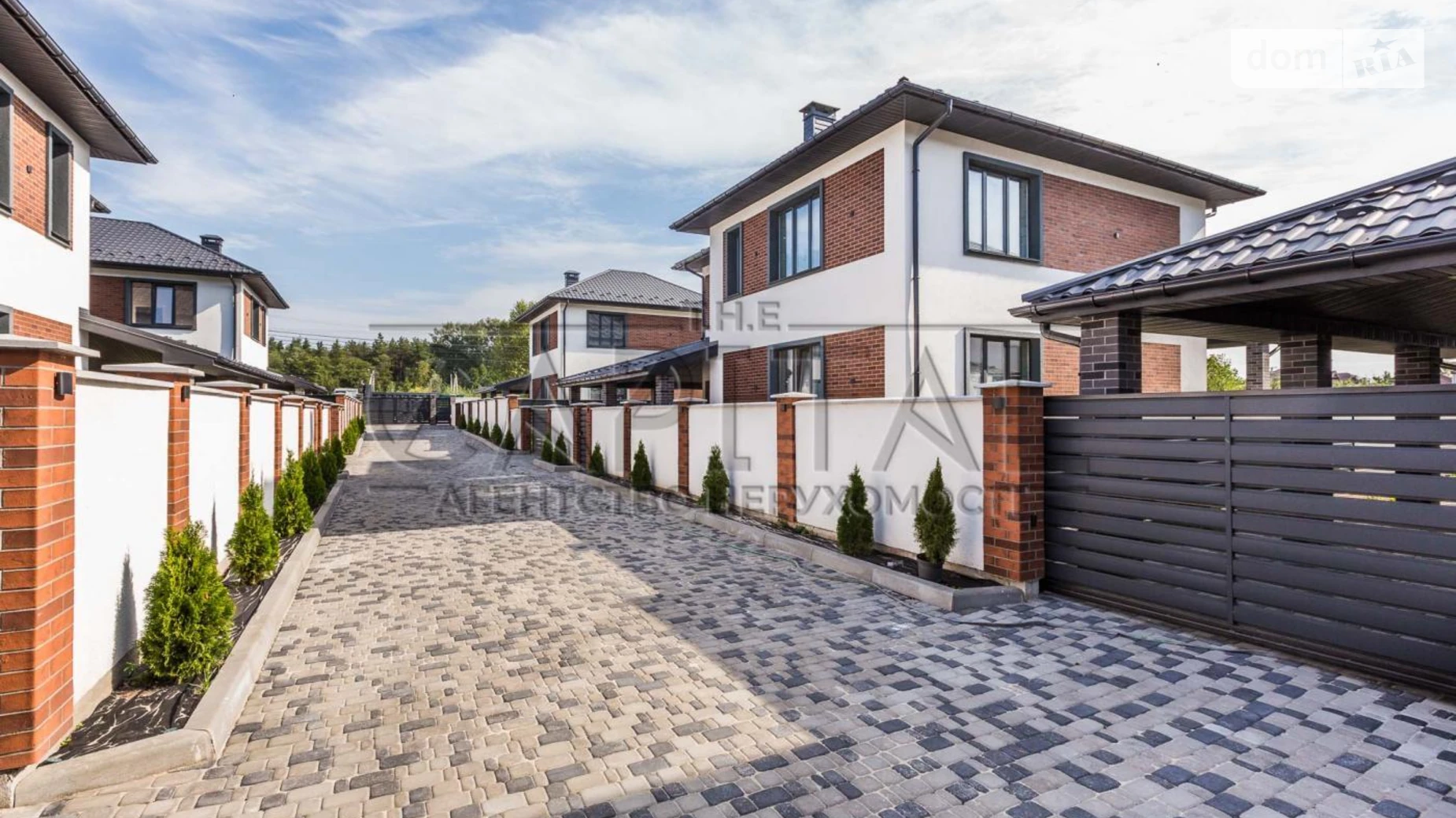 Продается дом на 2 этажа 200 кв. м с садом, цена: 195000 $ - фото 2