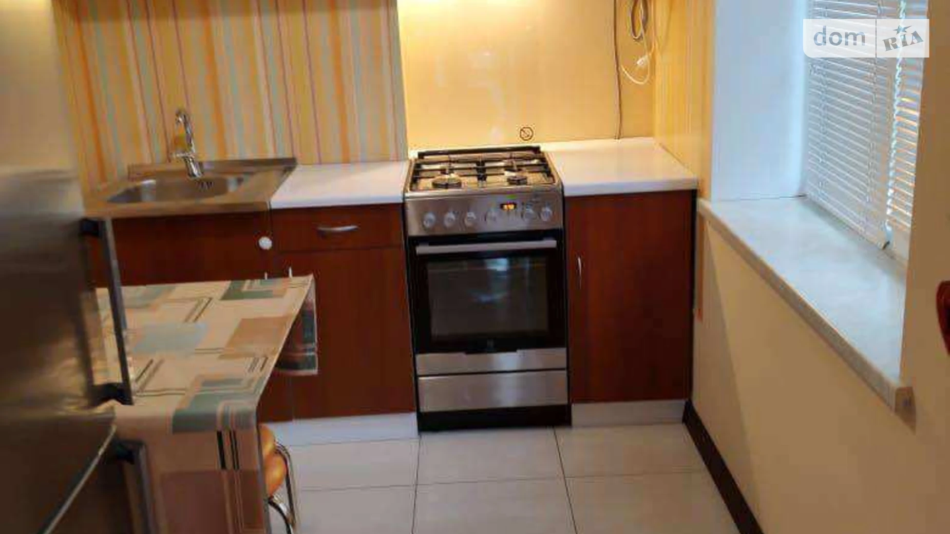 Продается 2-комнатная квартира 45 кв. м в, цена: 72000 $ - фото 2