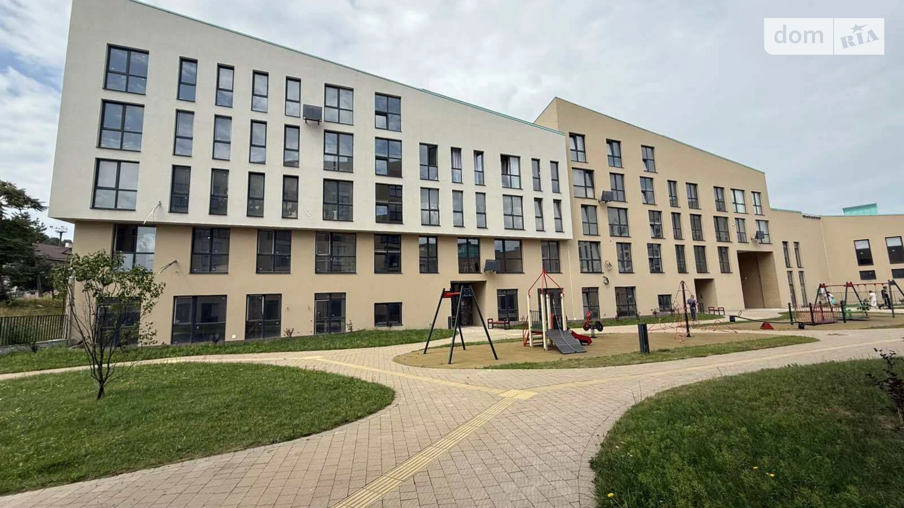 Продается 1-комнатная квартира 43 кв. м в Львове, ул. Хмельницкого Богдана, 116 - фото 2