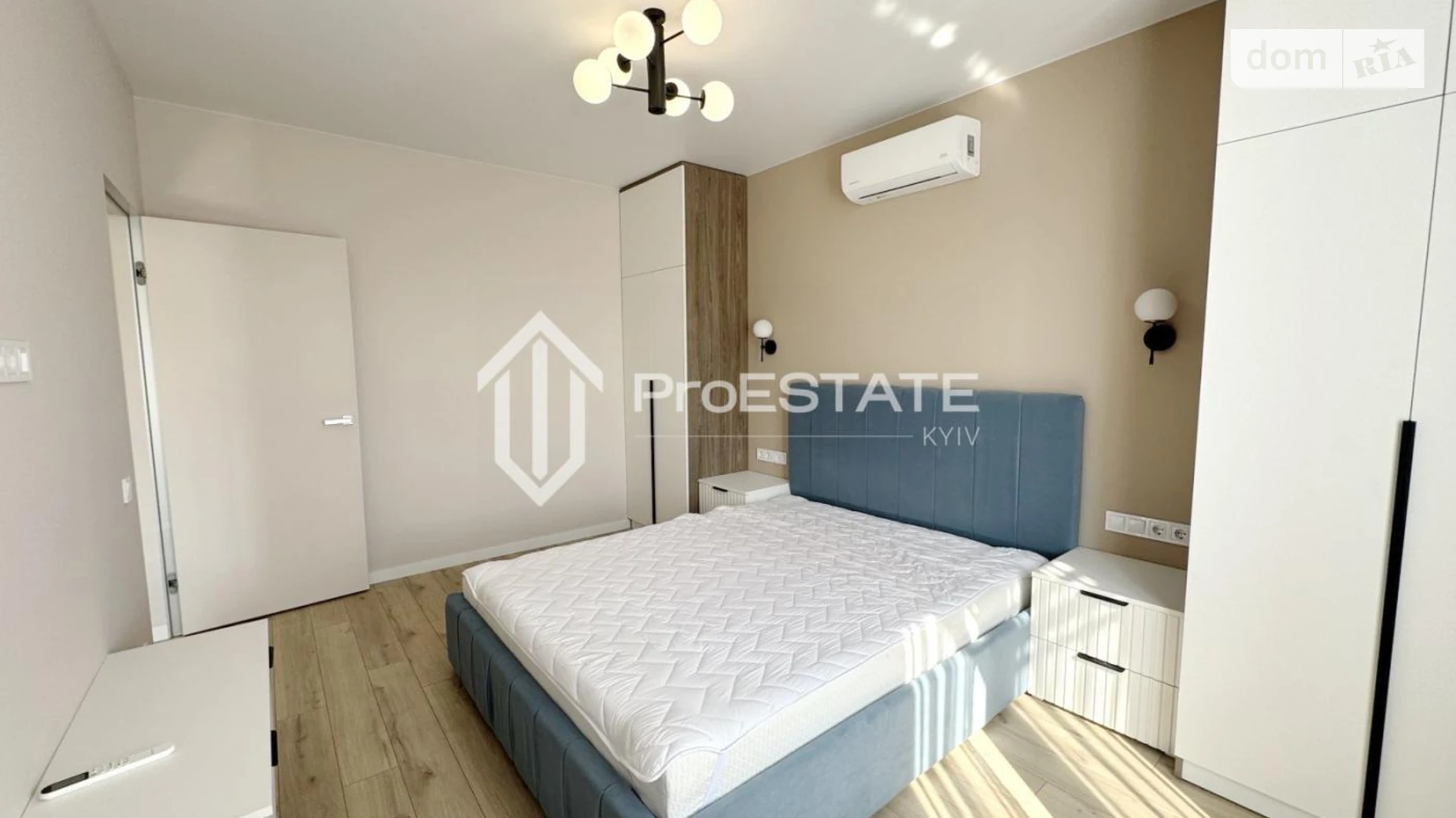 Продается 1-комнатная квартира 46 кв. м в Киеве, ул. Виктора Некрасова(Северо-Сырецкая), 8 - фото 2