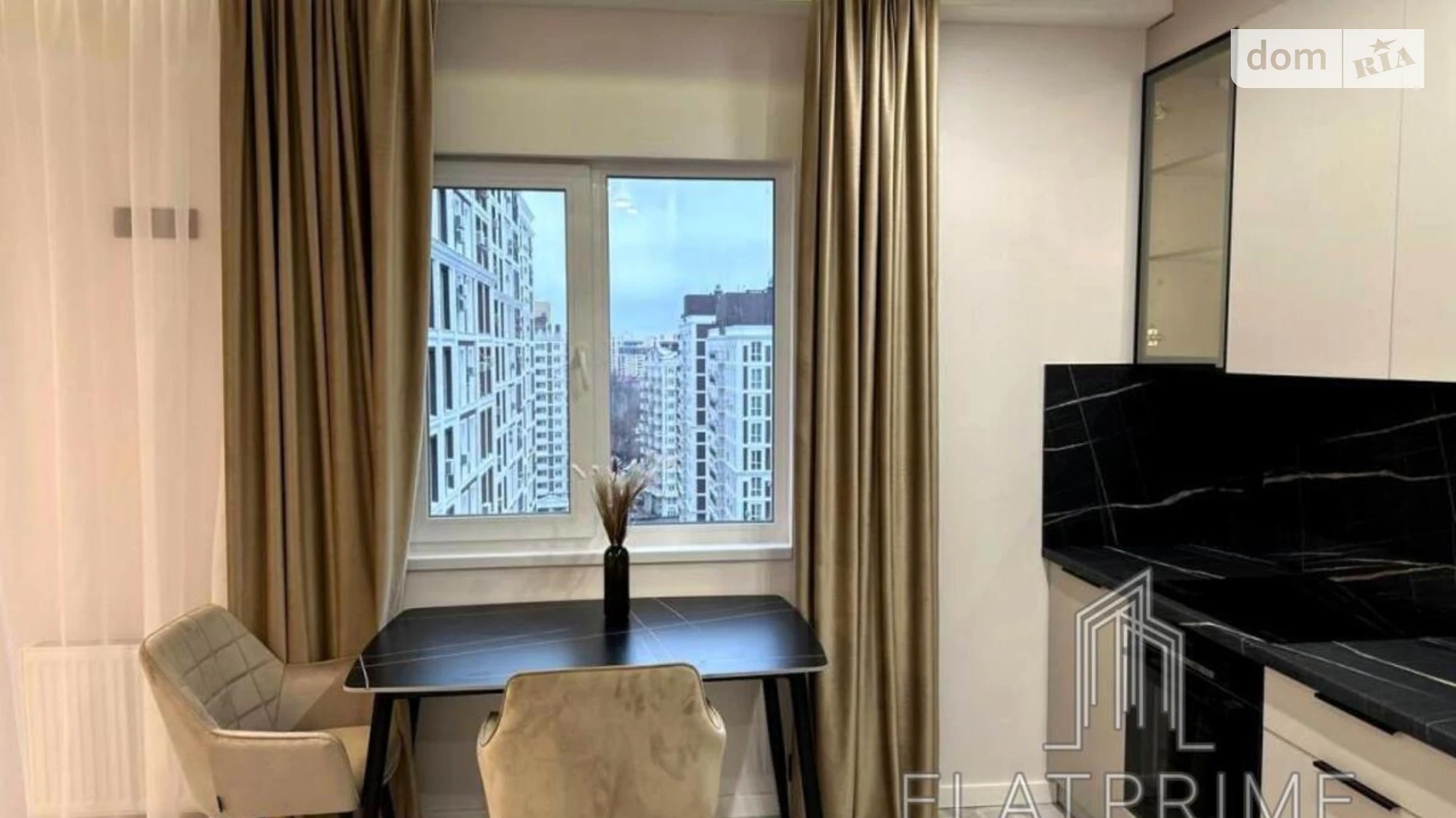 Продается 2-комнатная квартира 41 кв. м в Киеве, ул. Михаила Максимовича, 26Д - фото 2