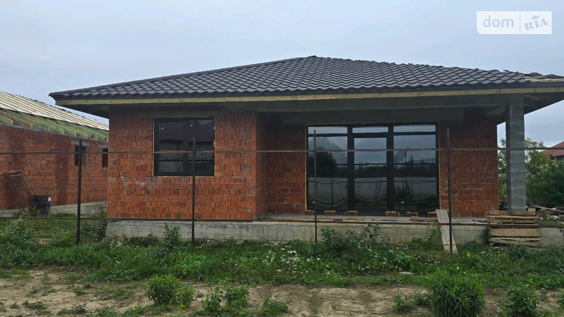 Продается одноэтажный дом 120 кв. м с гаражом, цена: 128000 $ - фото 2