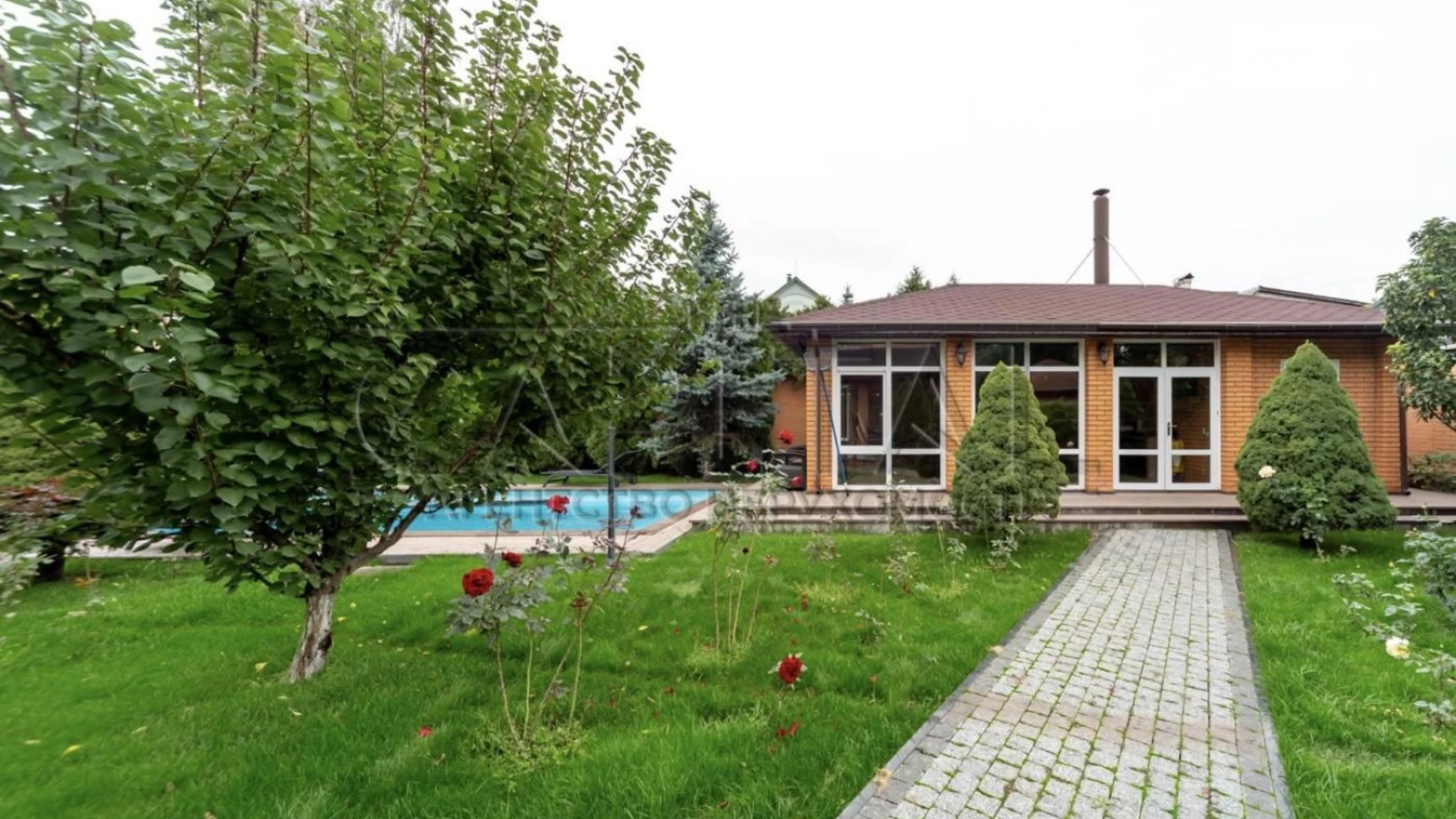 Продается дом на 3 этажа 323 кв. м с баней/сауной, цена: 880000 $ - фото 4