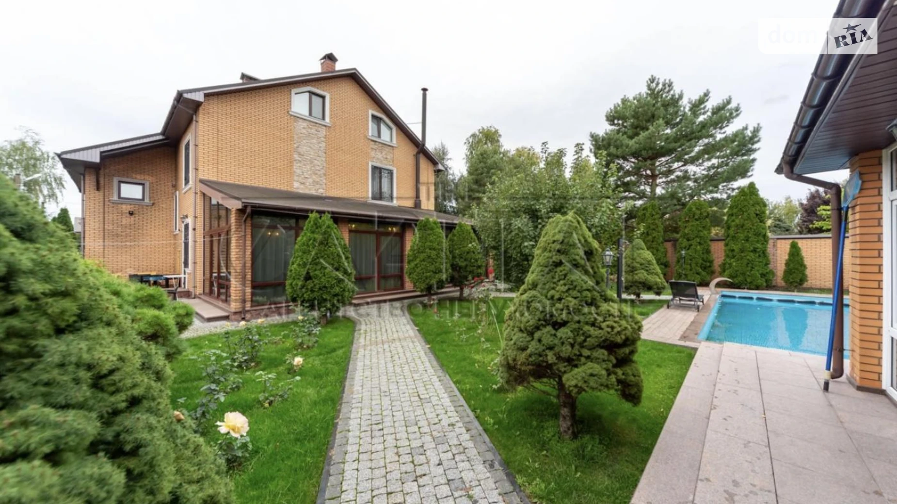 Продается дом на 3 этажа 323 кв. м с баней/сауной, цена: 880000 $ - фото 5