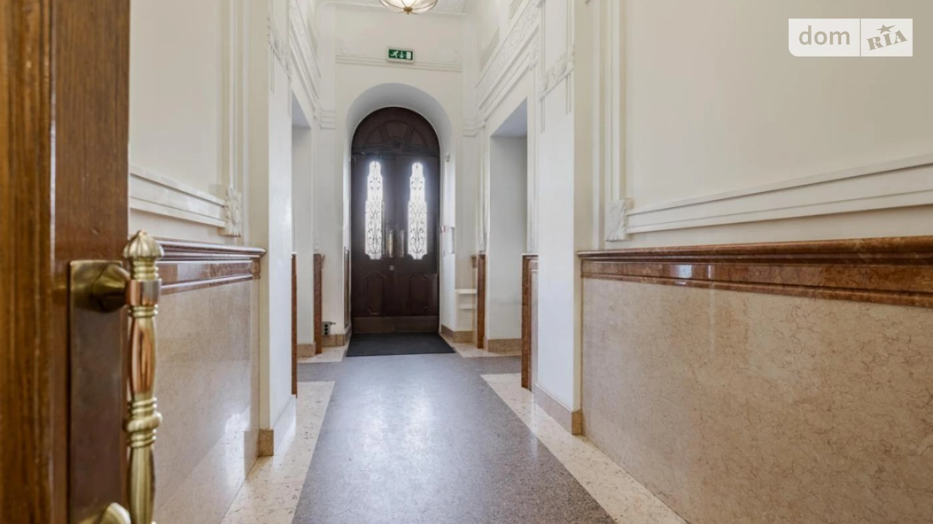 Сдается в аренду офис 2348 кв. м в бизнес-центре, цена: 54004 $ - фото 3
