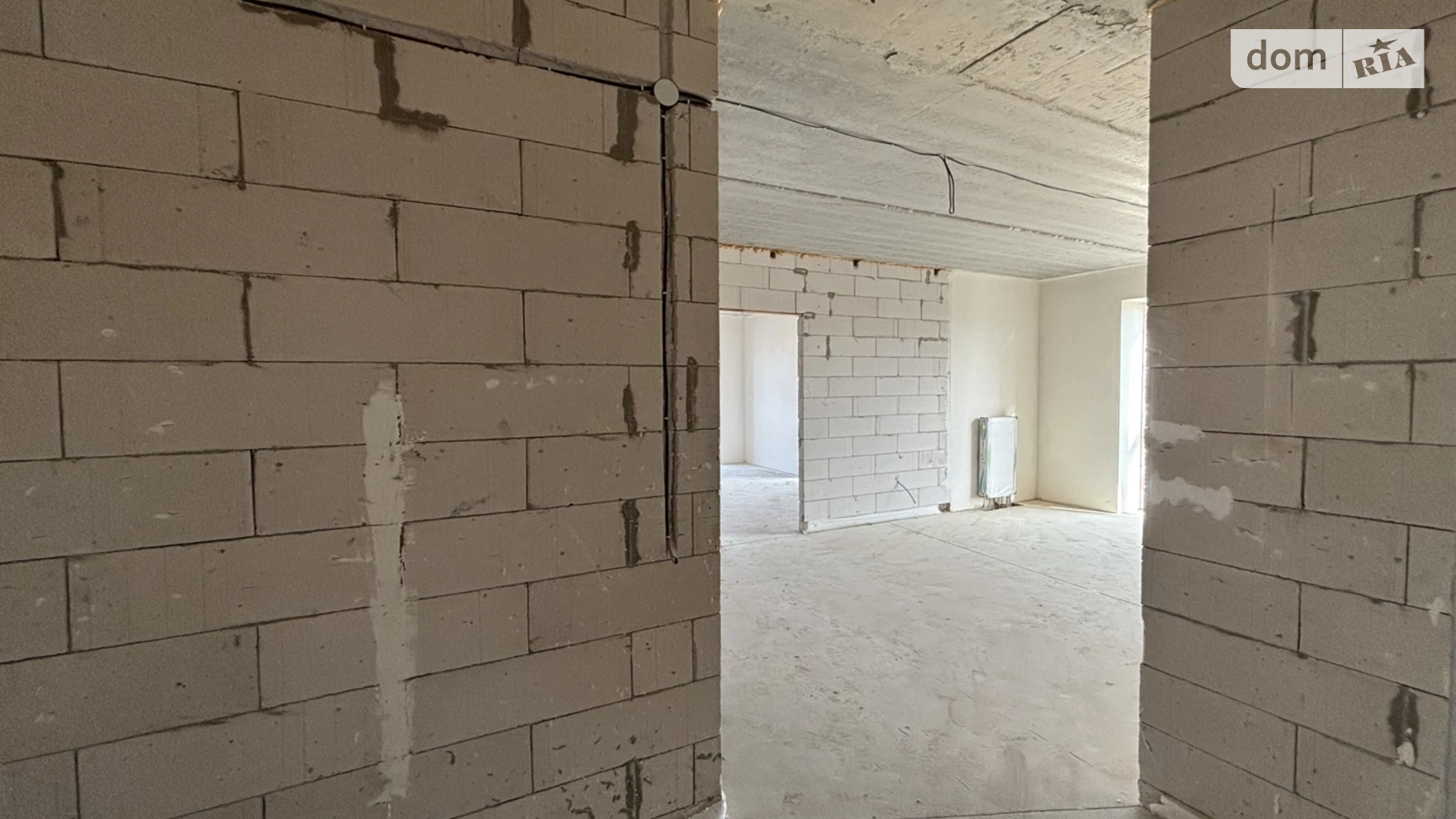 Продается 2-комнатная квартира 64.3 кв. м в Ужгороде, ул. Тлехаса, 19 корпус 3 - фото 4