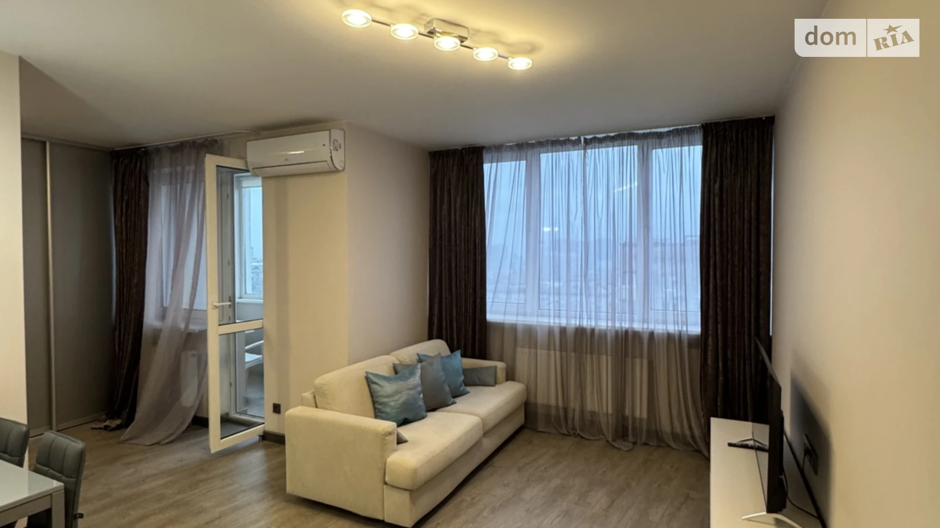 Сдается в аренду 1-комнатная квартира 47 кв. м в Киеве, ул. Юрия Ильенко, 51Б - фото 4