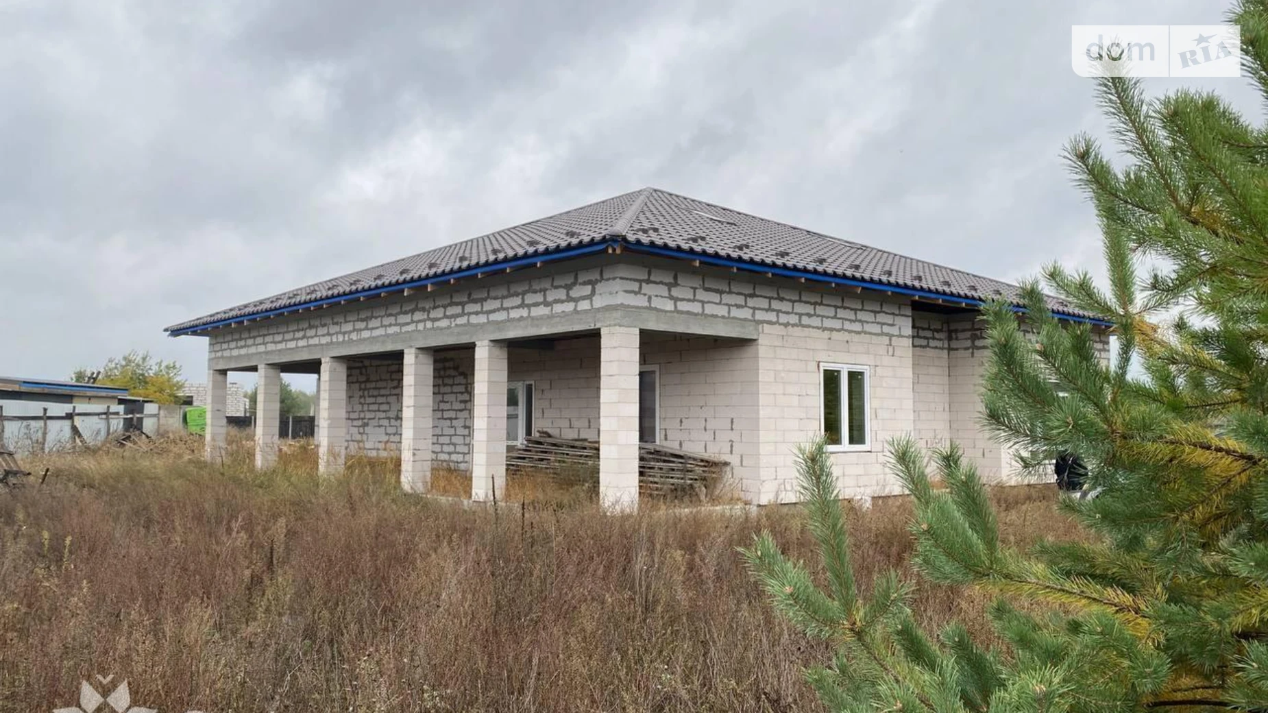 Продается дом на 2 этажа 285 кв. м с баней/сауной, цена: 120000 $ - фото 2