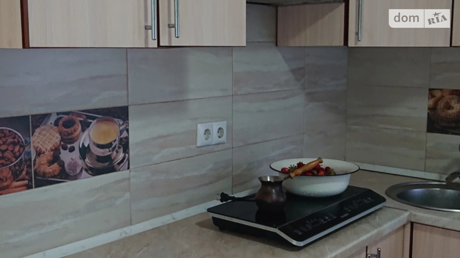 Продается дом на 2 этажа 90 кв. м с бассейном, цена: 33000 $ - фото 3