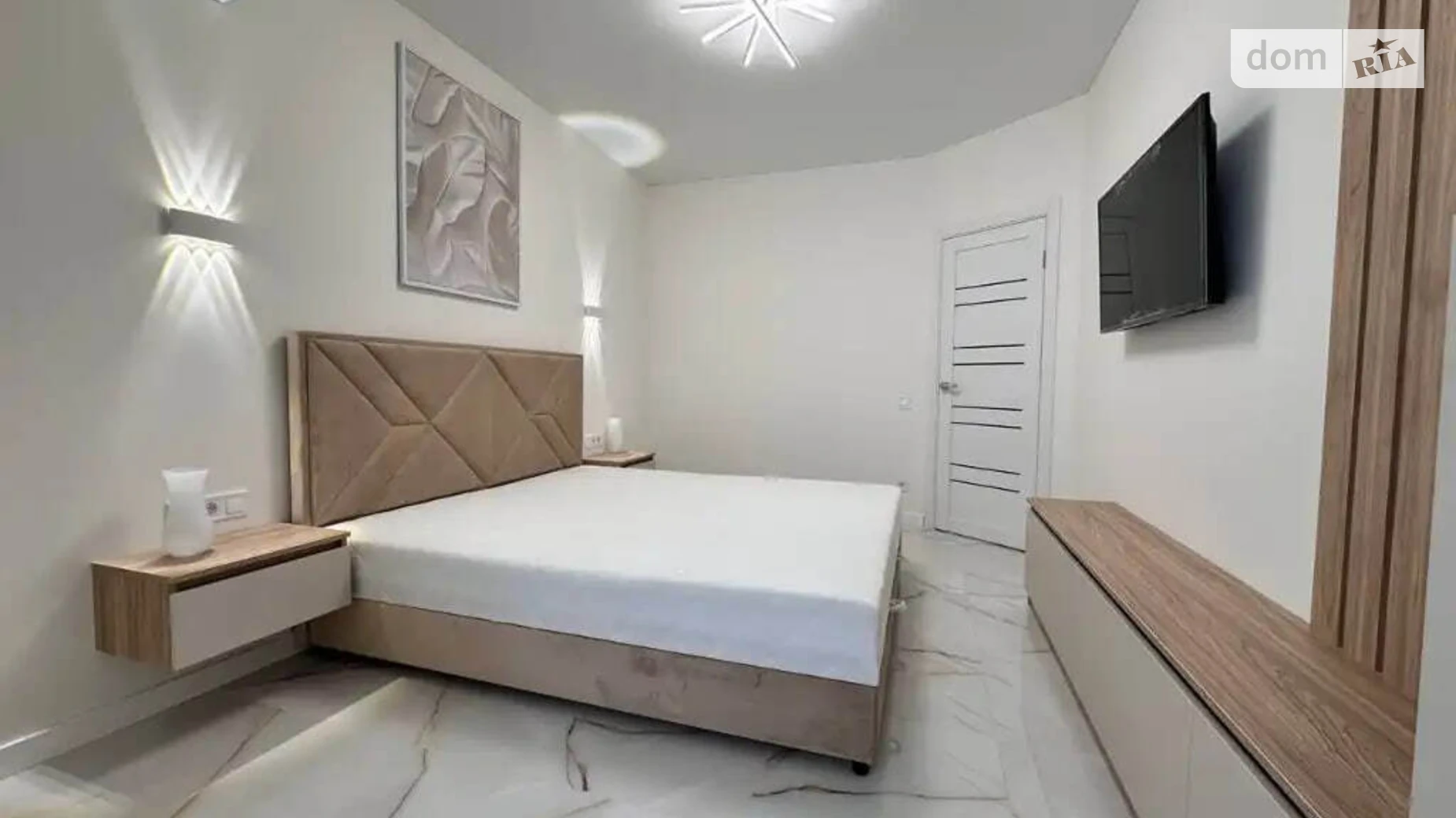 Продается 2-комнатная квартира 68 кв. м в Слобожанском, ул. Содружества, 6 - фото 4