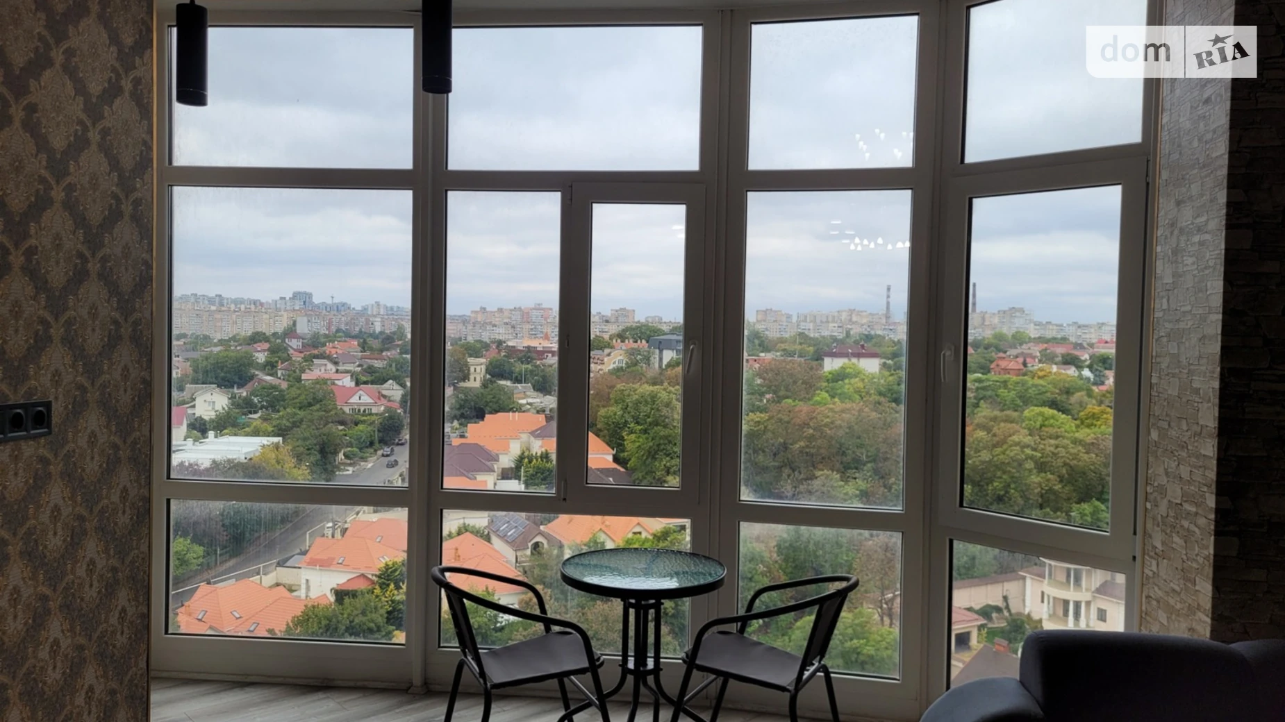 Продається 1-кімнатна квартира 86 кв. м у Одесі, Фонтанська дор., 122 - фото 2