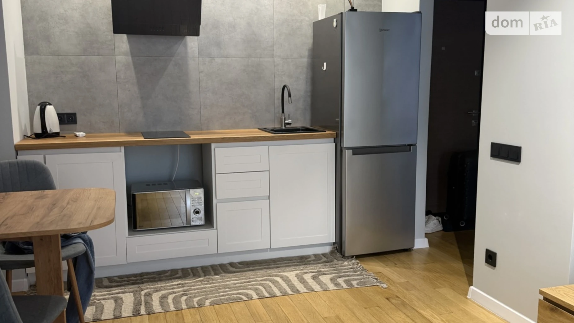 Сдается в аренду 1-комнатная квартира 33.5 кв. м в Киеве, ул. Салютная, 2 корпус 6 - фото 2