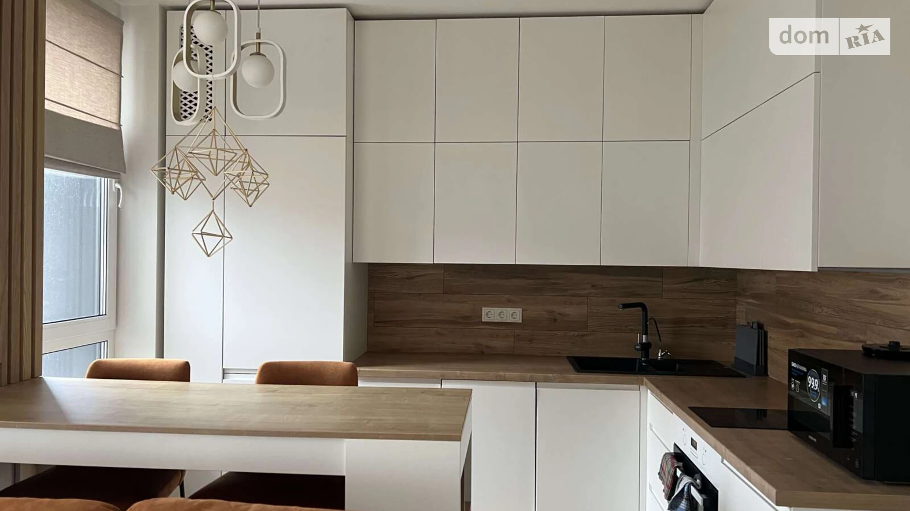 Продается 1-комнатная квартира 31.5 кв. м в Киеве, ул. Салютная, 2 корпус 1 - фото 3