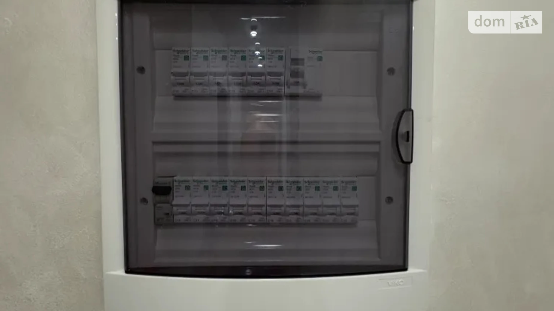 Продается 1-комнатная квартира 40.6 кв. м в Днепре, ул. Мудрого Ярослава князя, 8 - фото 2