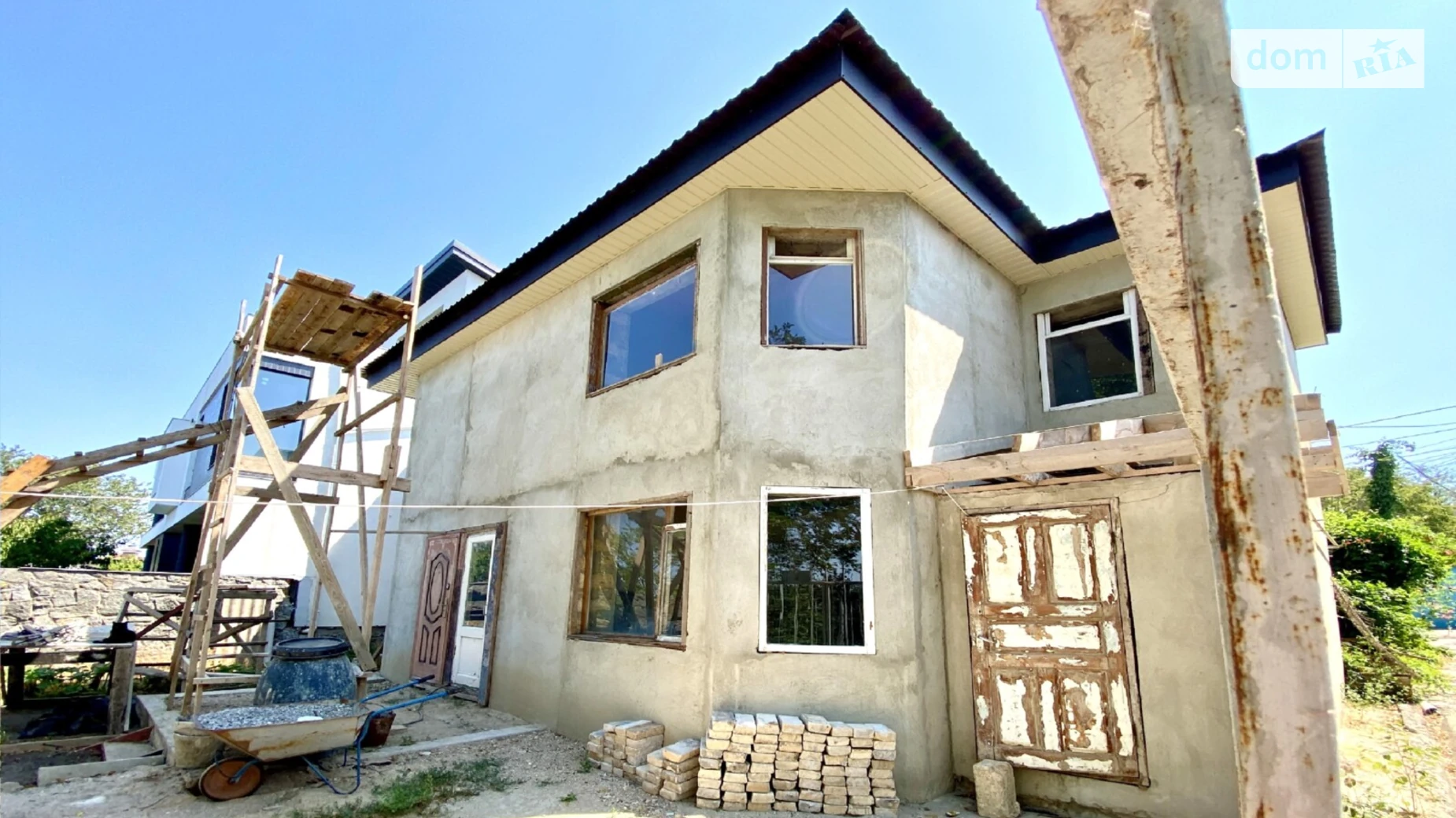 Продается дом на 2 этажа 140 кв. м с гаражом, цена: 119000 $ - фото 5