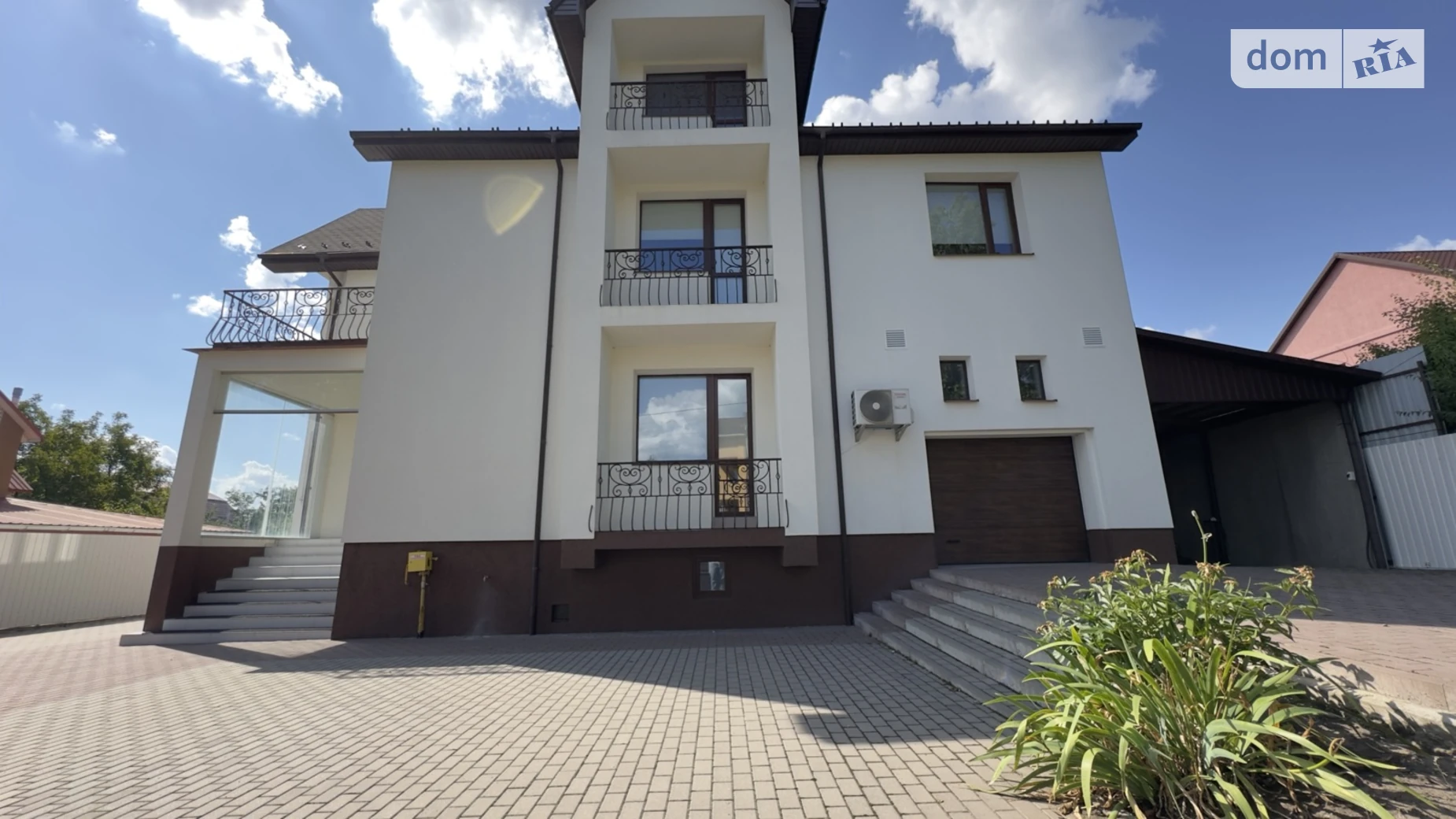 Продается дом на 2 этажа 343.5 кв. м с баней/сауной, цена: 230000 € - фото 4
