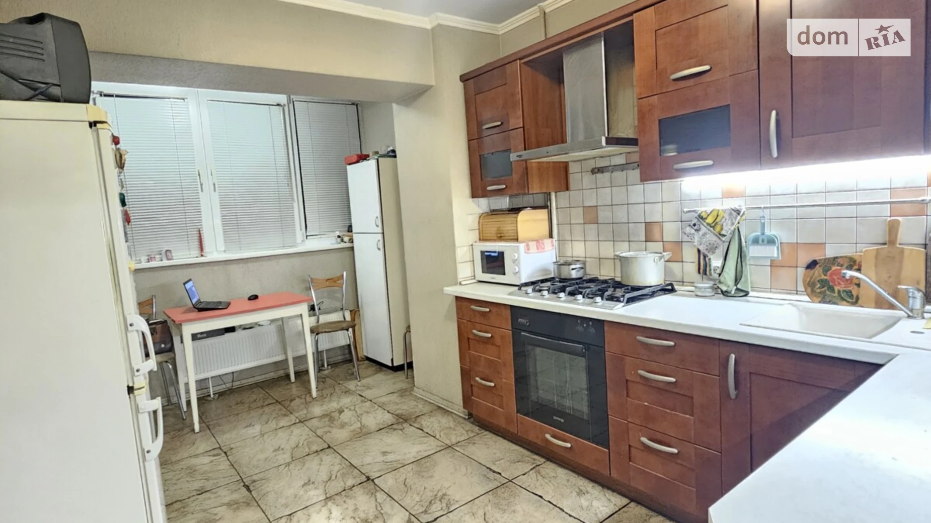 Продается 3-комнатная квартира 83.5 кв. м в Киеве, ул. Волынская, 16 - фото 2