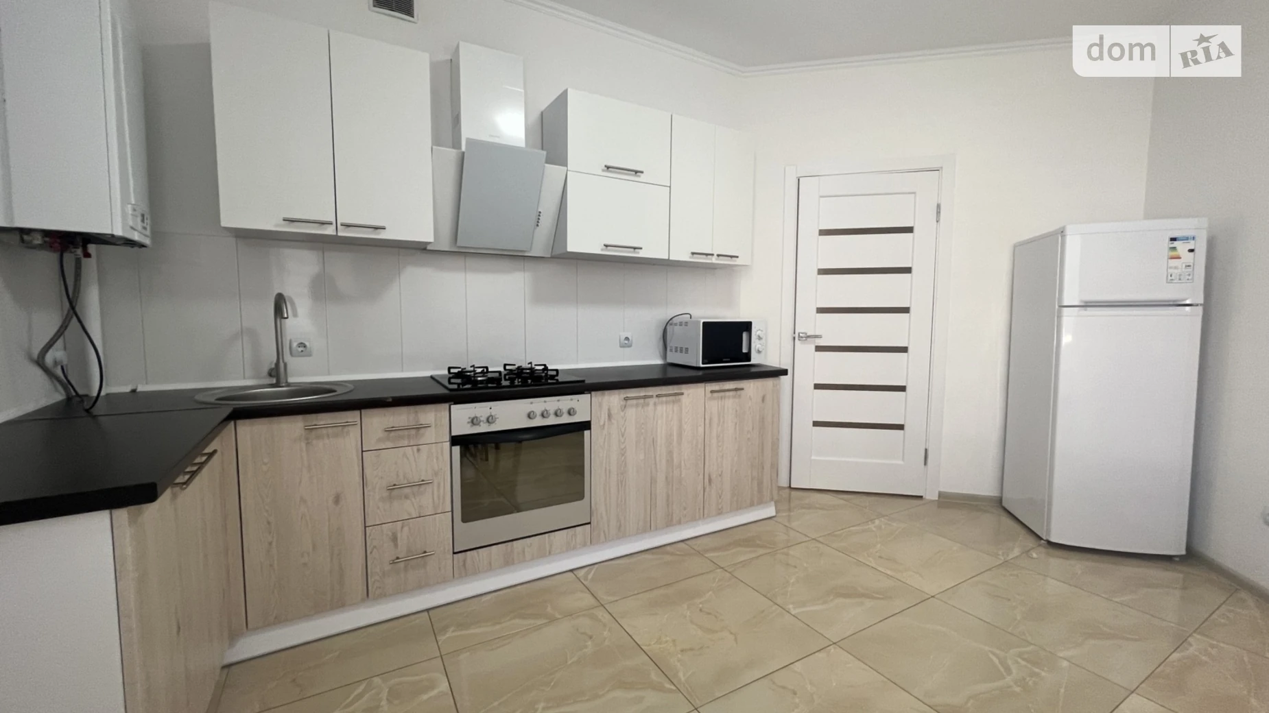 1-комнатная квартира 52 кв. м в Тернополе, ул. Сахарова Андрея Академика, 3А - фото 2