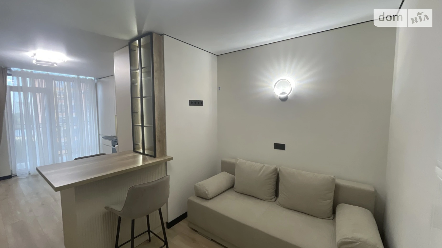 Продается 1-комнатная квартира 45 кв. м в Ивано-Франковске, ул. Юліана Пелеша(Крайковского), 3 корпус 6 - фото 2