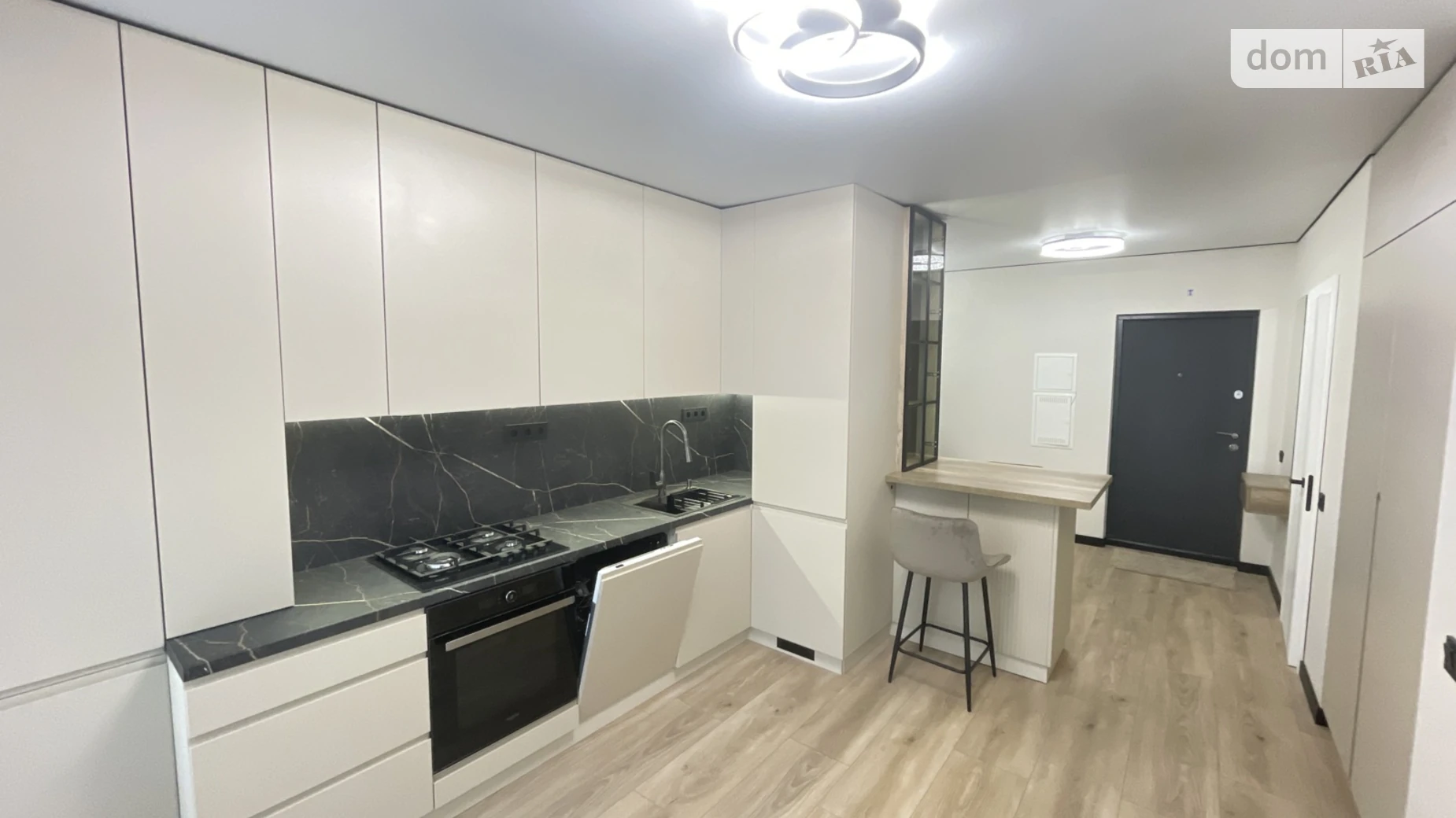 Продается 1-комнатная квартира 45 кв. м в Ивано-Франковске, ул. Юліана Пелеша(Крайковского), 3 корпус 6 - фото 3