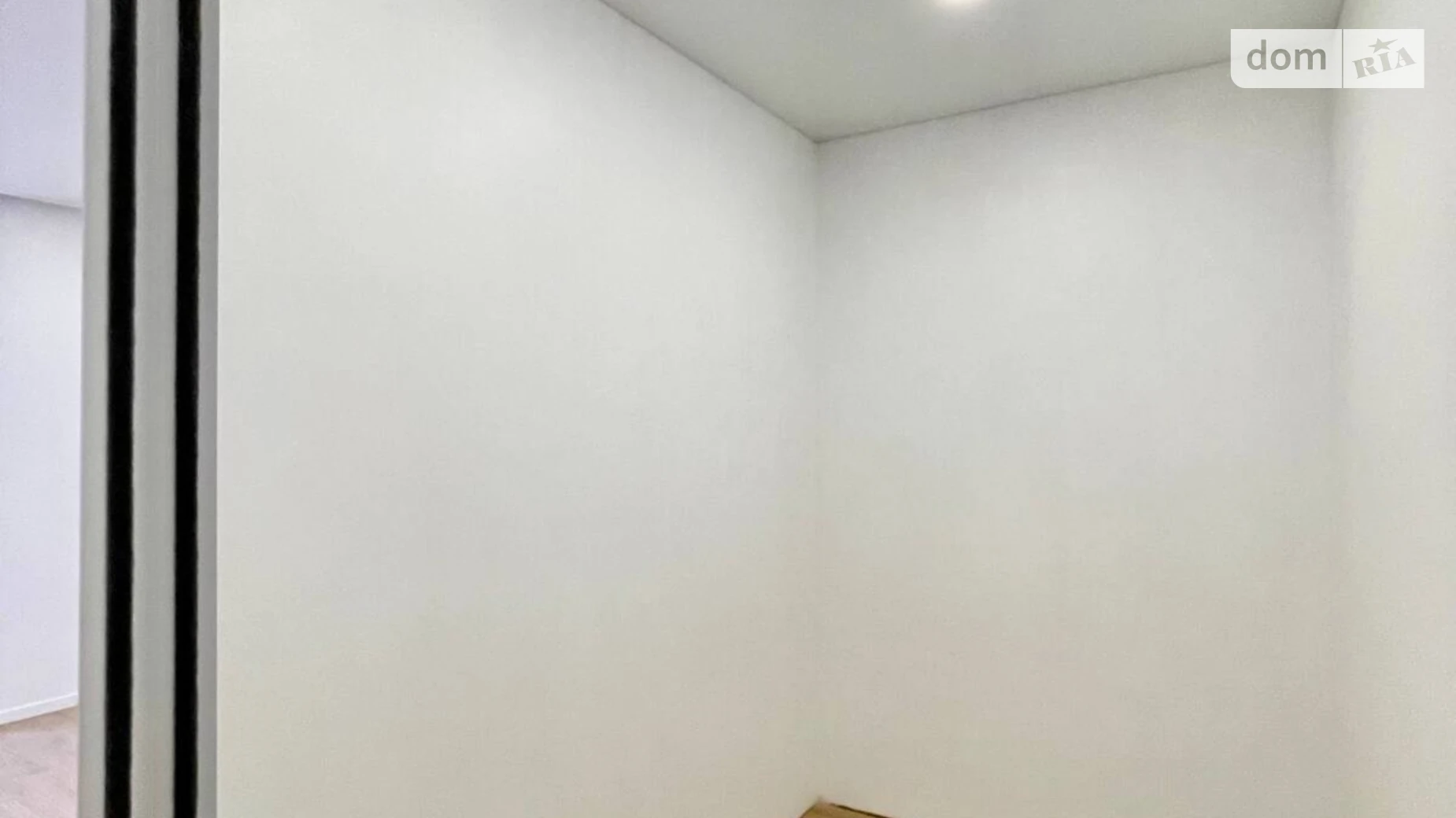 Продается 1-комнатная квартира 42 кв. м в Харькове, ул. Рогатинская Левада, 18 - фото 2