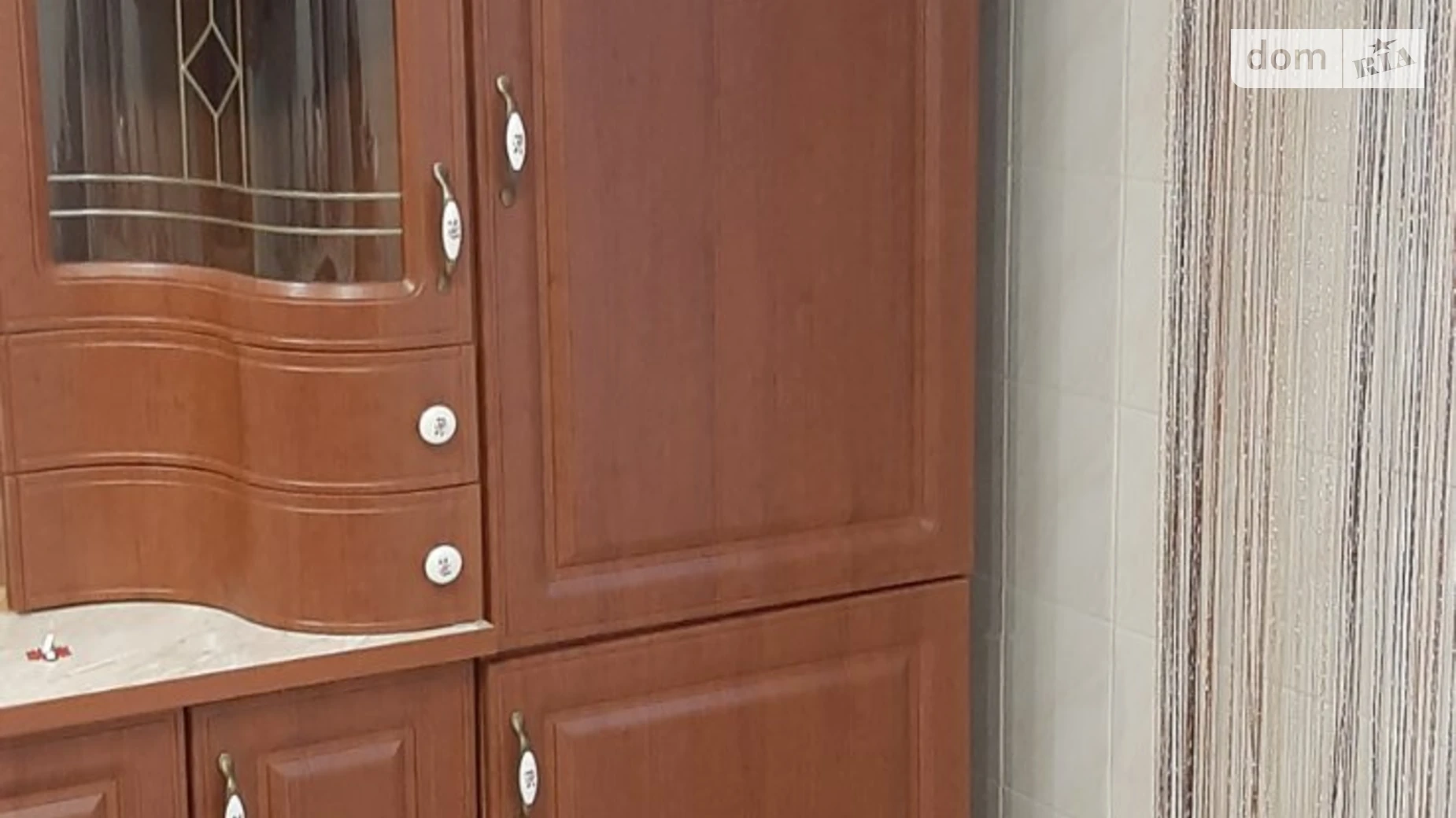 Сдается в аренду дом на 2 этажа 232.6 кв. м с мебелью, цена: 200 $ - фото 2