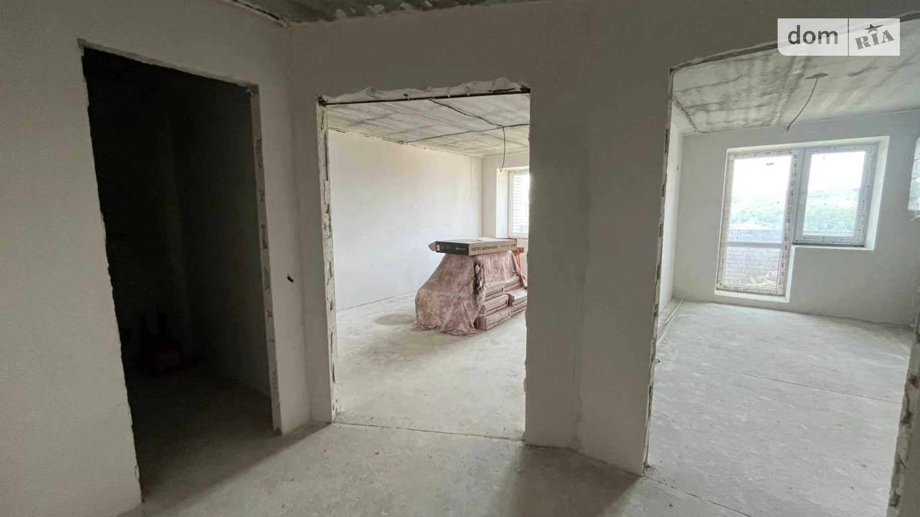 3-комнатная квартира 93 кв. м в Тернополе, ул. Микулинецкая - фото 2