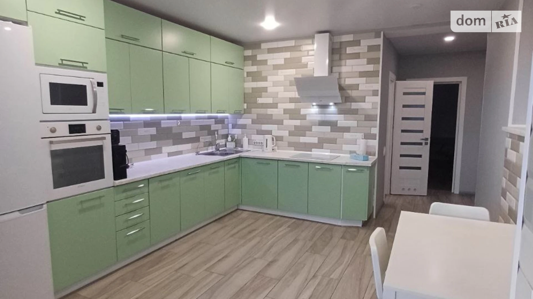 Сдается в аренду 2-комнатная квартира 62.6 кв. м в Киеве, ул. Сергeя Данченко, 28 - фото 2