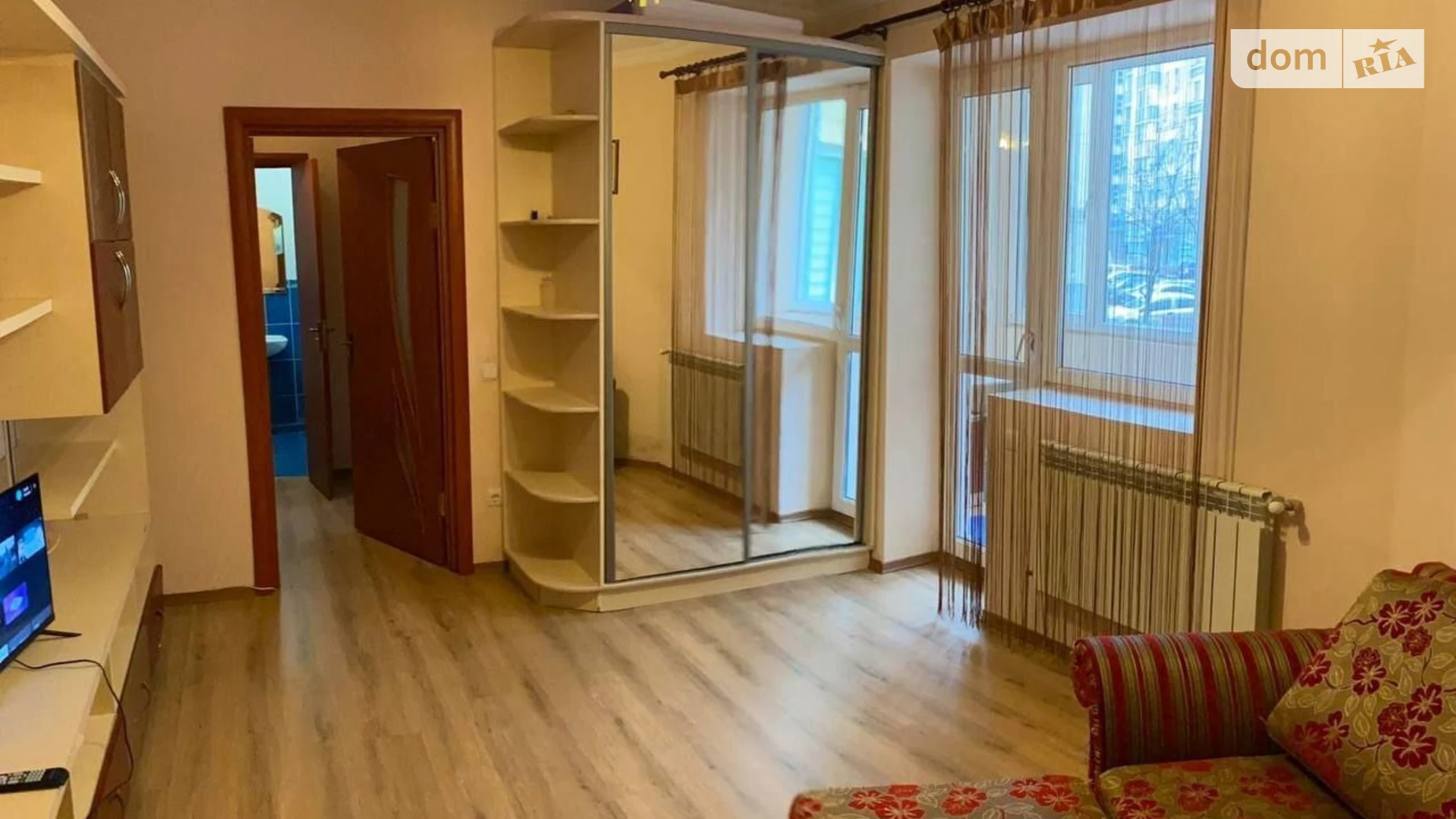 Продається 1-кімнатна квартира 42 кв. м у Івано-Франківську, вул. Симоненка Василя, 41 - фото 2