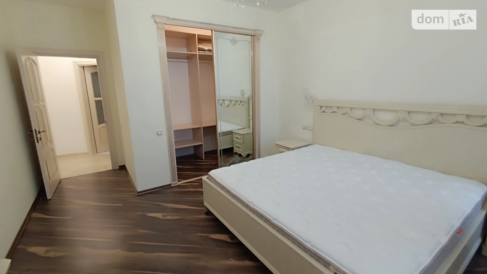 Сдается в аренду 2-комнатная квартира 100 кв. м в Одессе, ул. Литературная, 1А - фото 2