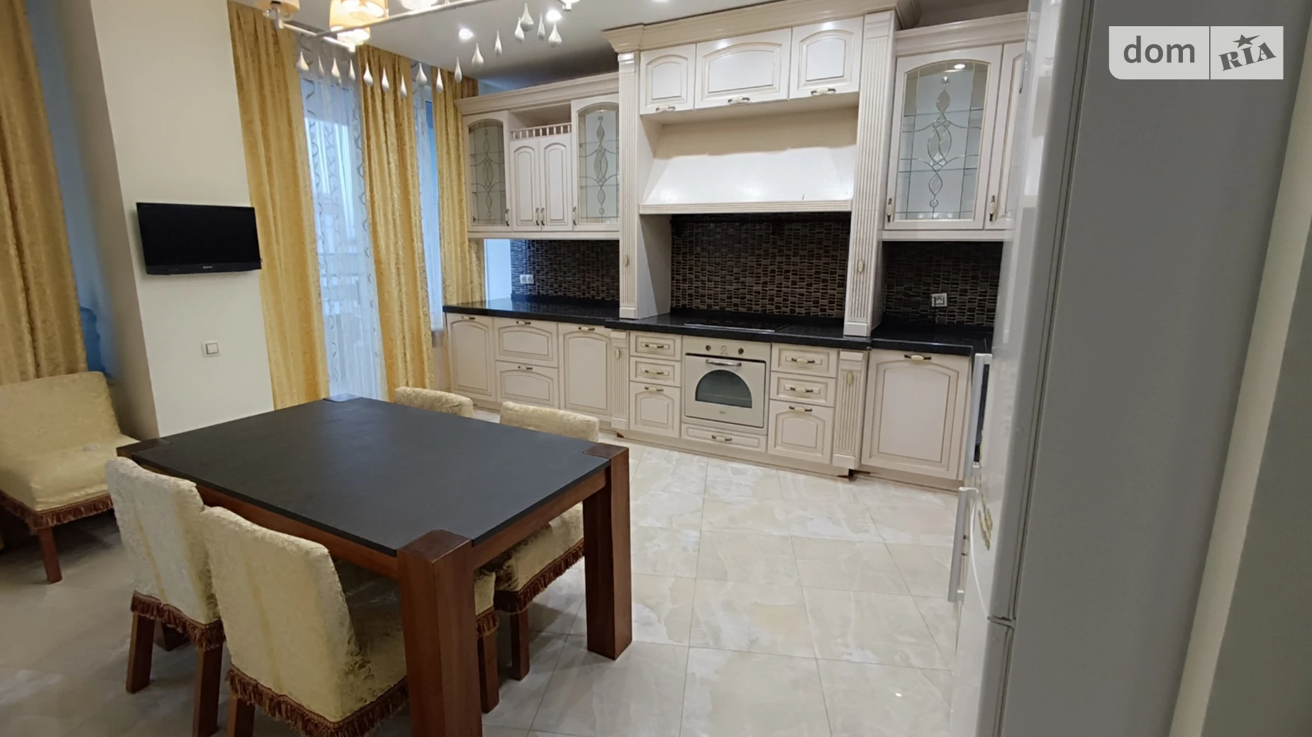 Сдается в аренду 2-комнатная квартира 100 кв. м в Одессе, ул. Литературная, 1А - фото 5