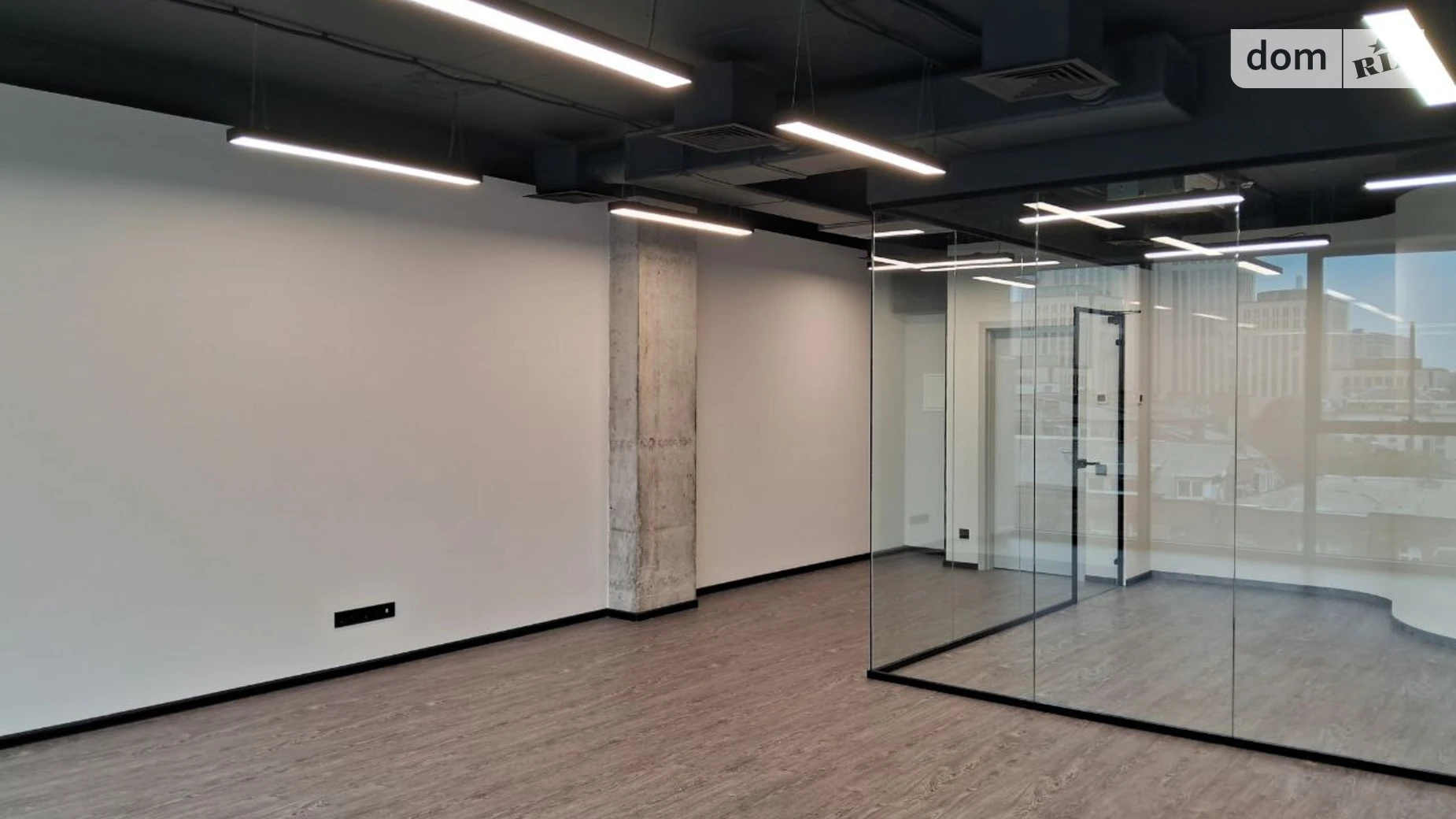 Сдается в аренду офис 67 кв. м в бизнес-центре, цена: 804 $ - фото 3