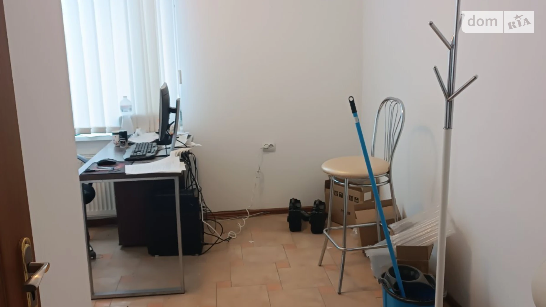 Сдается в аренду офис 14 кв. м в бизнес-центре, цена: 5000 грн - фото 3