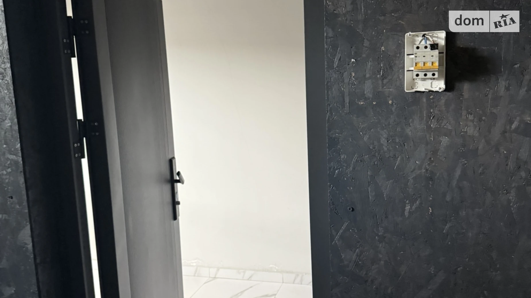 Продается помещения свободного назначения 136 кв. м в 9-этажном здании, цена: 106000 $ - фото 2