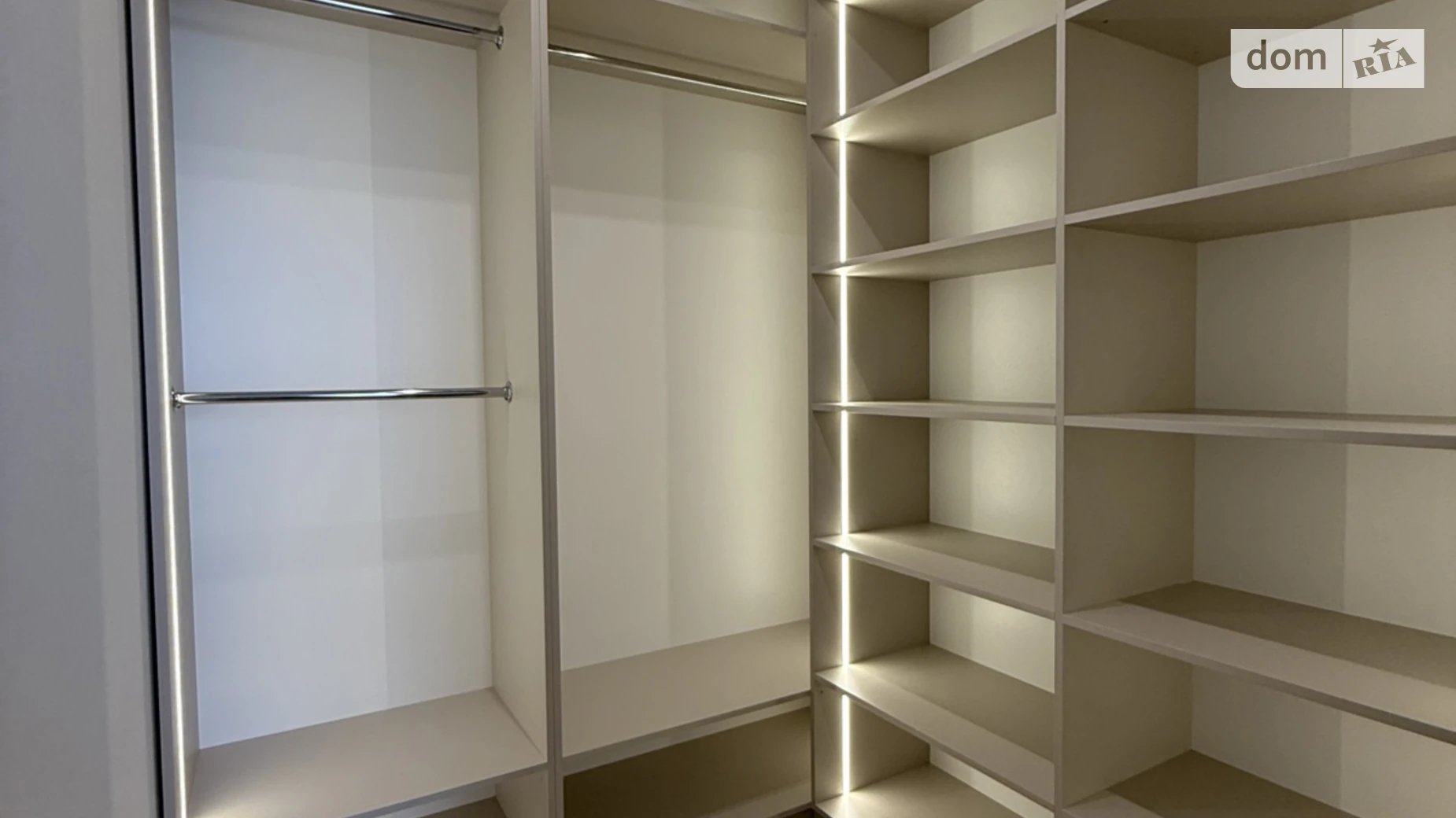 Продается 2-комнатная квартира 64 кв. м в Одессе, ул. Краснова, 1А - фото 2