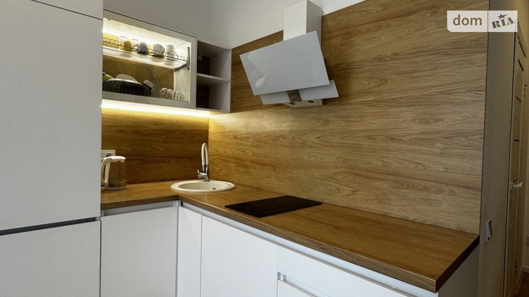 Продается 1-комнатная квартира 45 кв. м в Одессе, ул. Генуэзская, 1/1 - фото 4