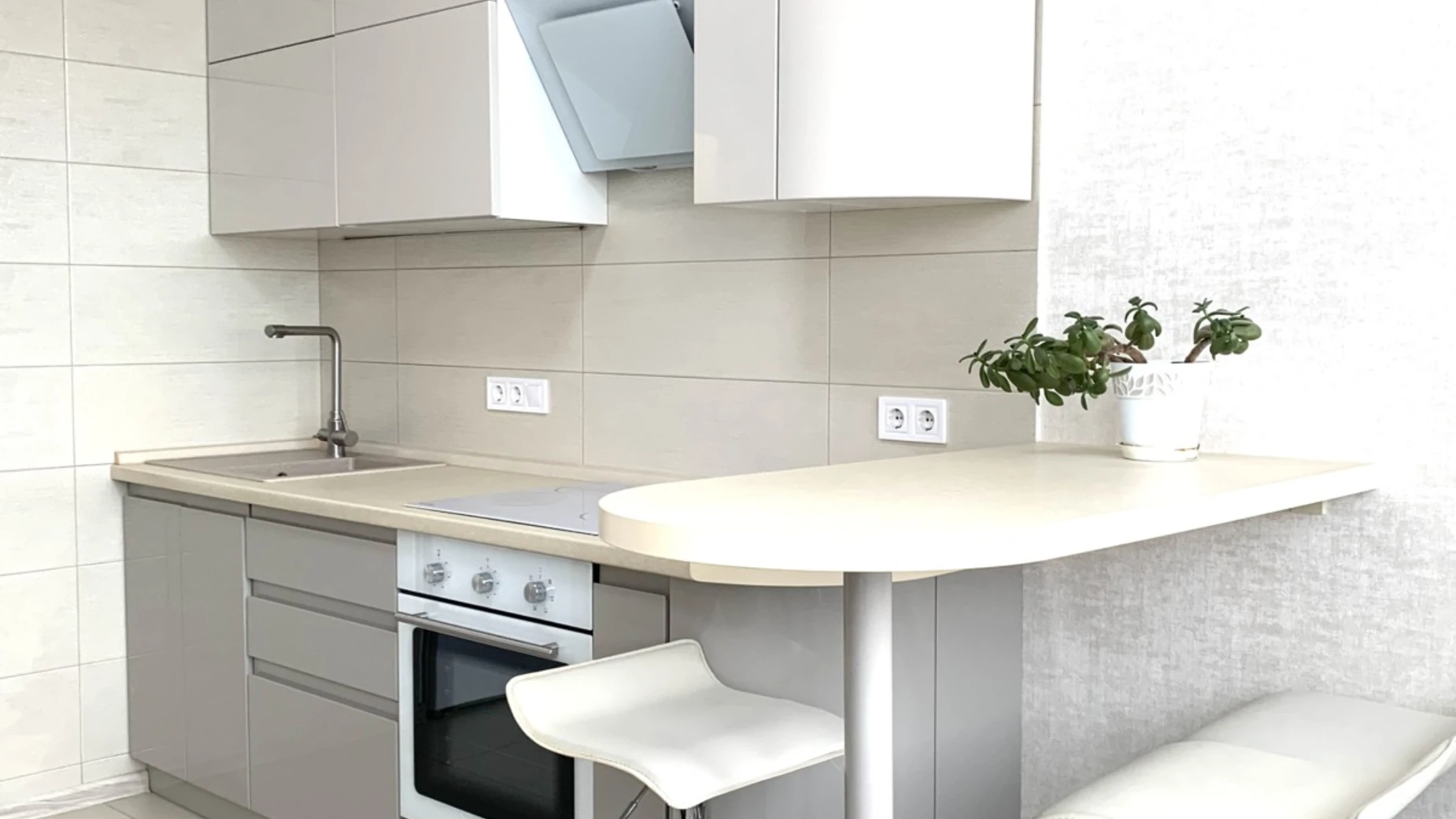 Сдается в аренду 1-комнатная квартира 44 кв. м в Одессе, Фонтанская дор., 58/1 - фото 2