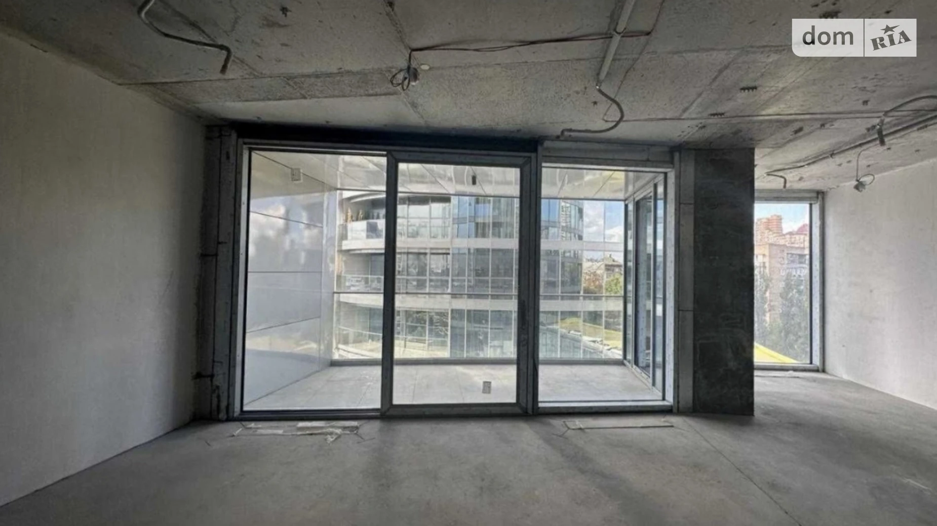 Продается 1-комнатная квартира 61.9 кв. м в Киеве, ул. Иоанна Павла II(Патриса Лумумбы), 12 - фото 2