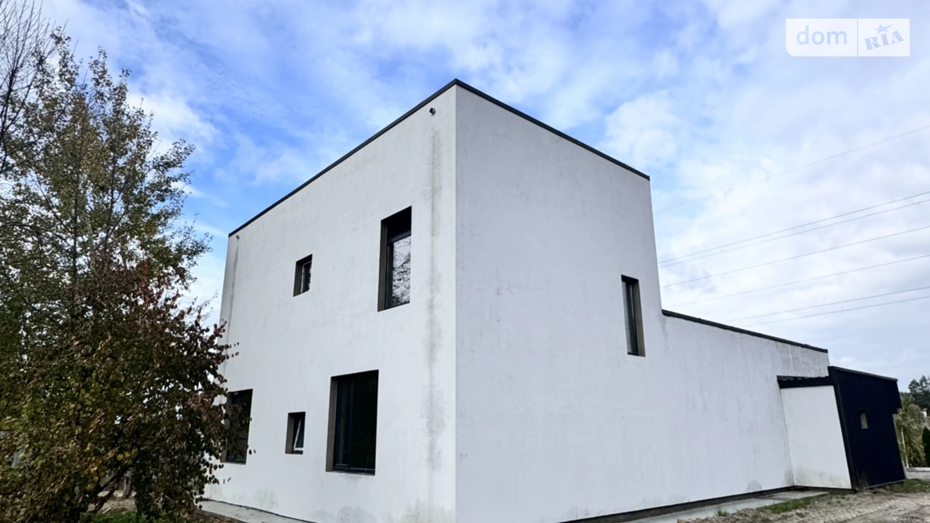 Продается дом на 2 этажа 340 кв. м с подвалом, цена: 170000 $ - фото 2