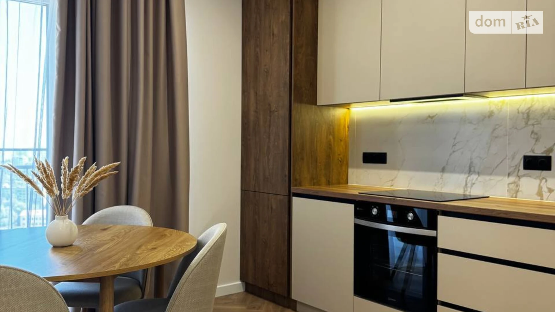 Продается 1-комнатная квартира 43.3 кв. м в Одессе, ул. Краснова, 1Б - фото 2