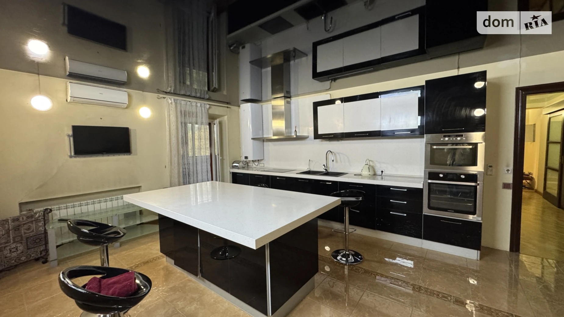 Продается 3-комнатная квартира 170 кв. м в Киеве, ул. Саксаганского, 84/86 - фото 2