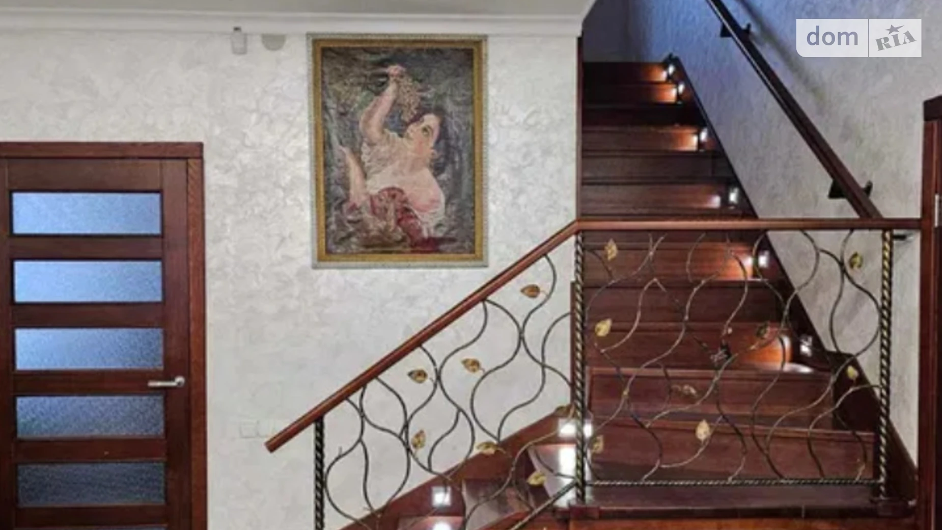 Продается дом на 2 этажа 150 кв. м с бассейном, цена: 65000 $ - фото 2