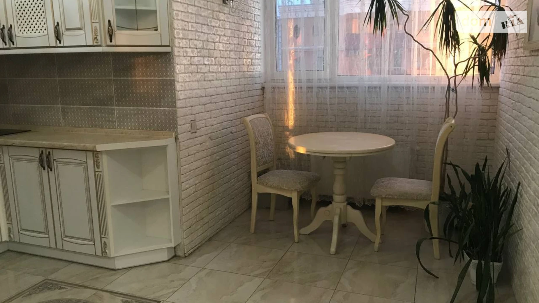 Продается 1-комнатная квартира 42.8 кв. м в Киеве, ул. Коперника, 3 - фото 2