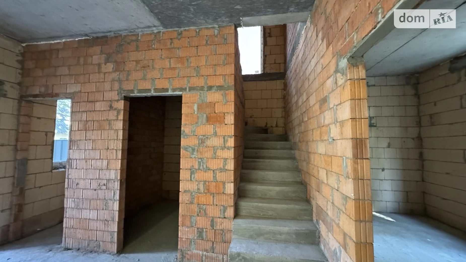 Продается дом на 2 этажа 125 кв. м с террасой, цена: 190000 $ - фото 2