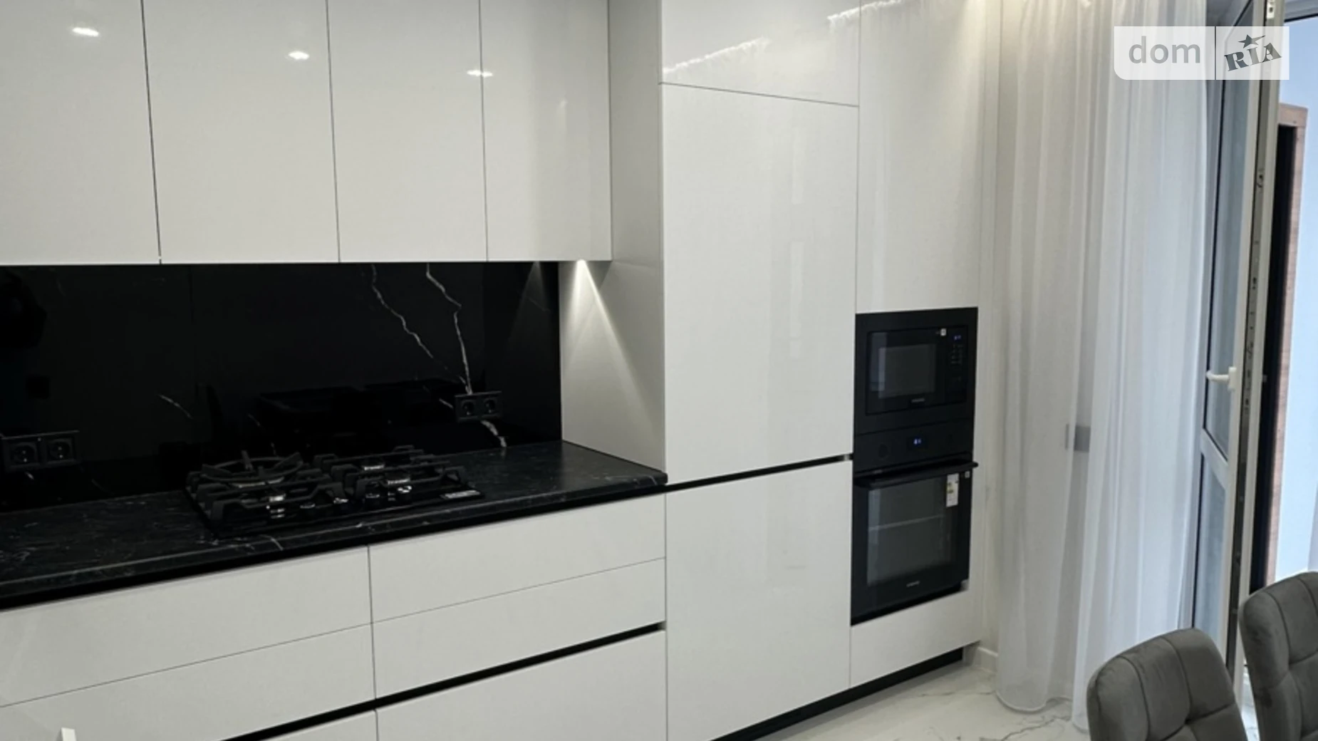 1-кімнатна квартира 45 кв. м у Тернополі, вул. Генерала Мирона Тарнавського - фото 2