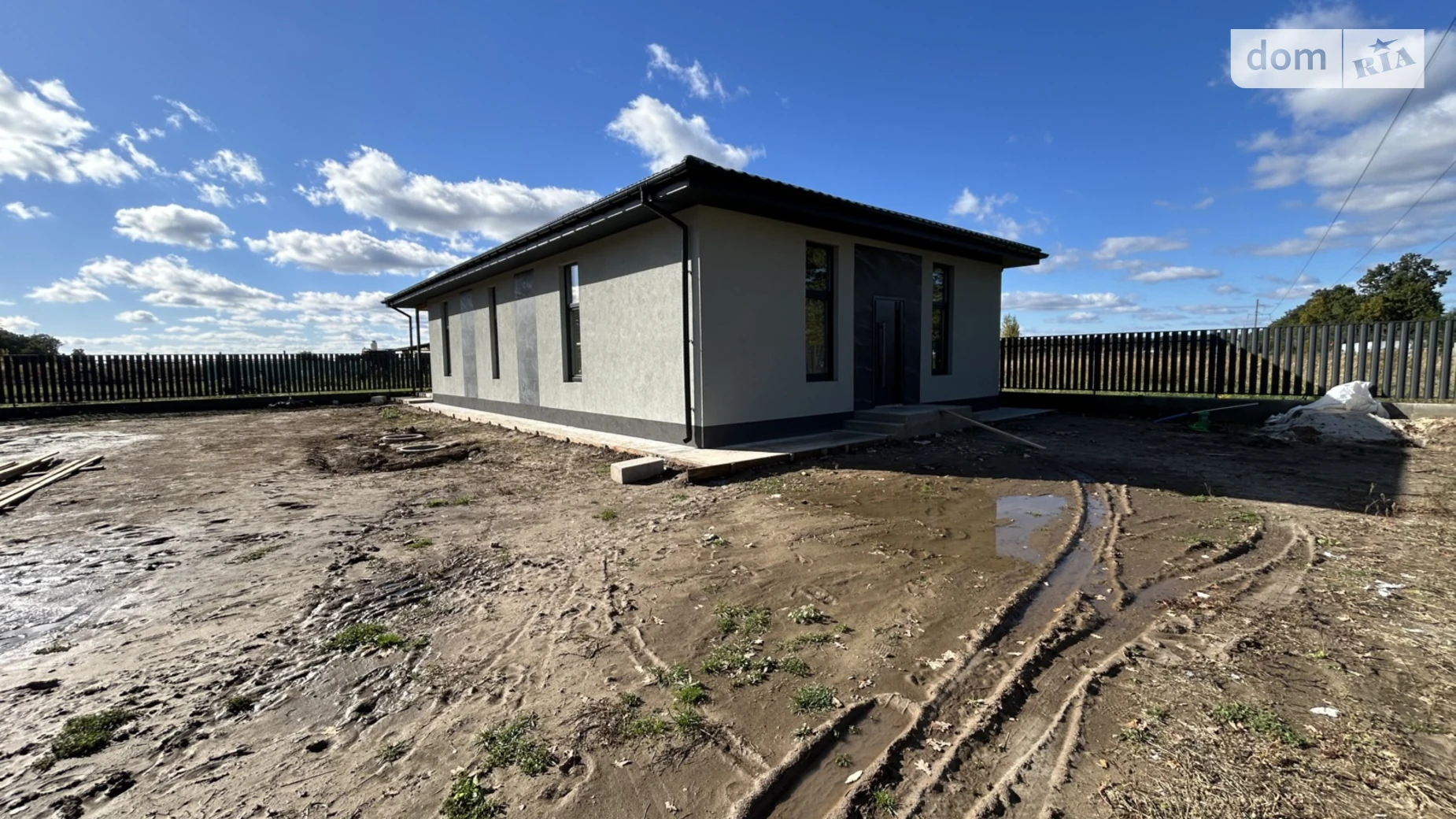 Продается одноэтажный дом 120 кв. м с беседкой, цена: 85000 $ - фото 2