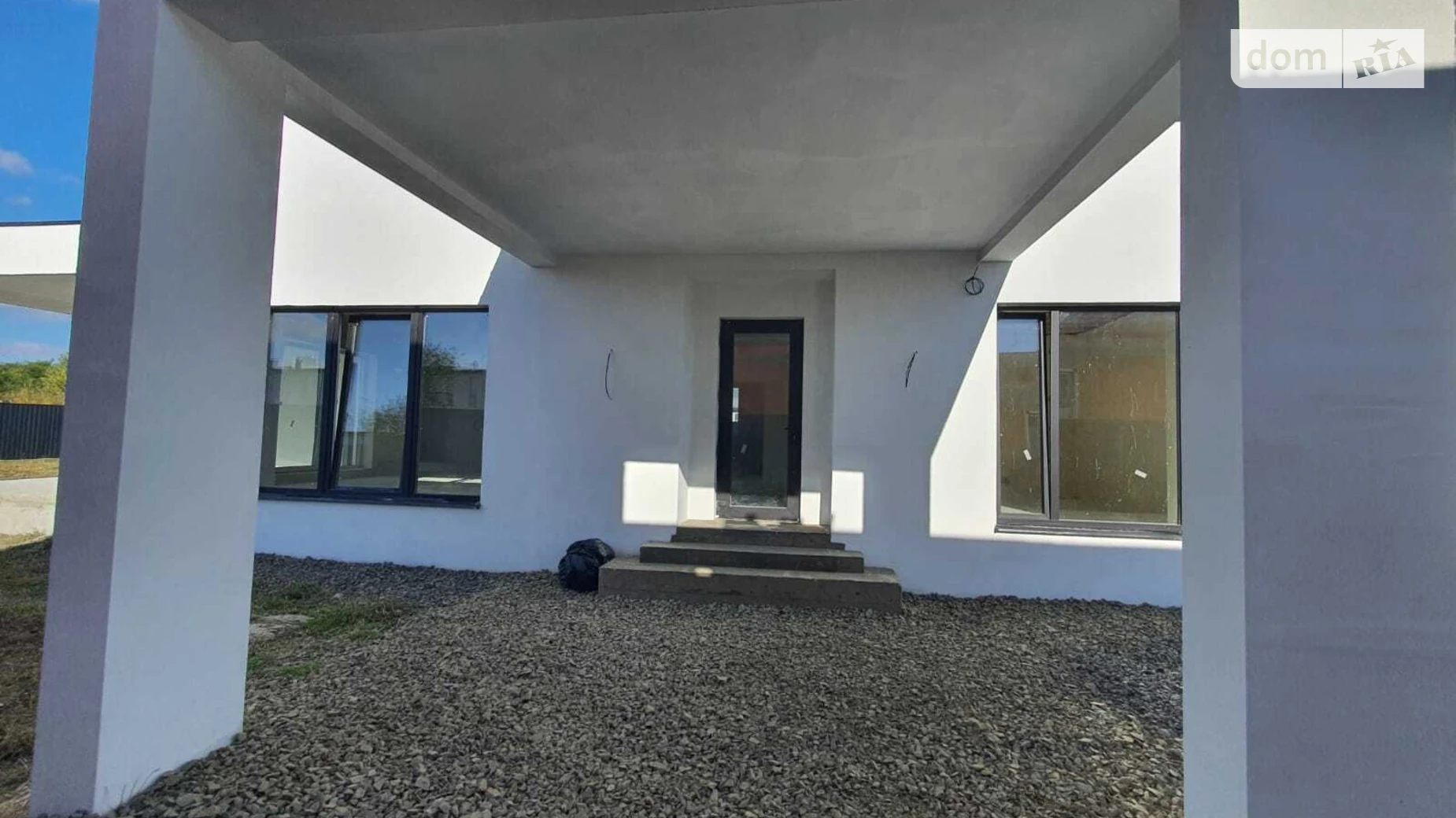 Продается одноэтажный дом 210 кв. м с бассейном, цена: 185000 $ - фото 2
